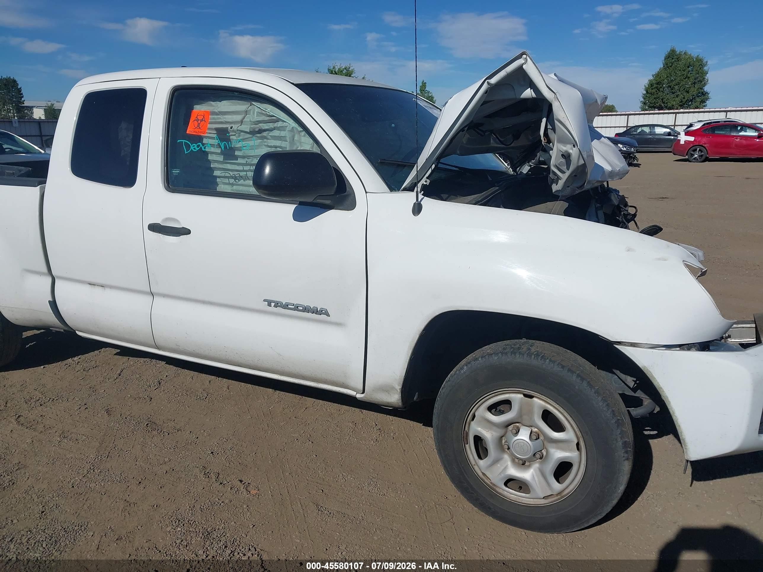 2015 Toyota Tacoma   Белый vin: 5TFTX4CN4FX065649