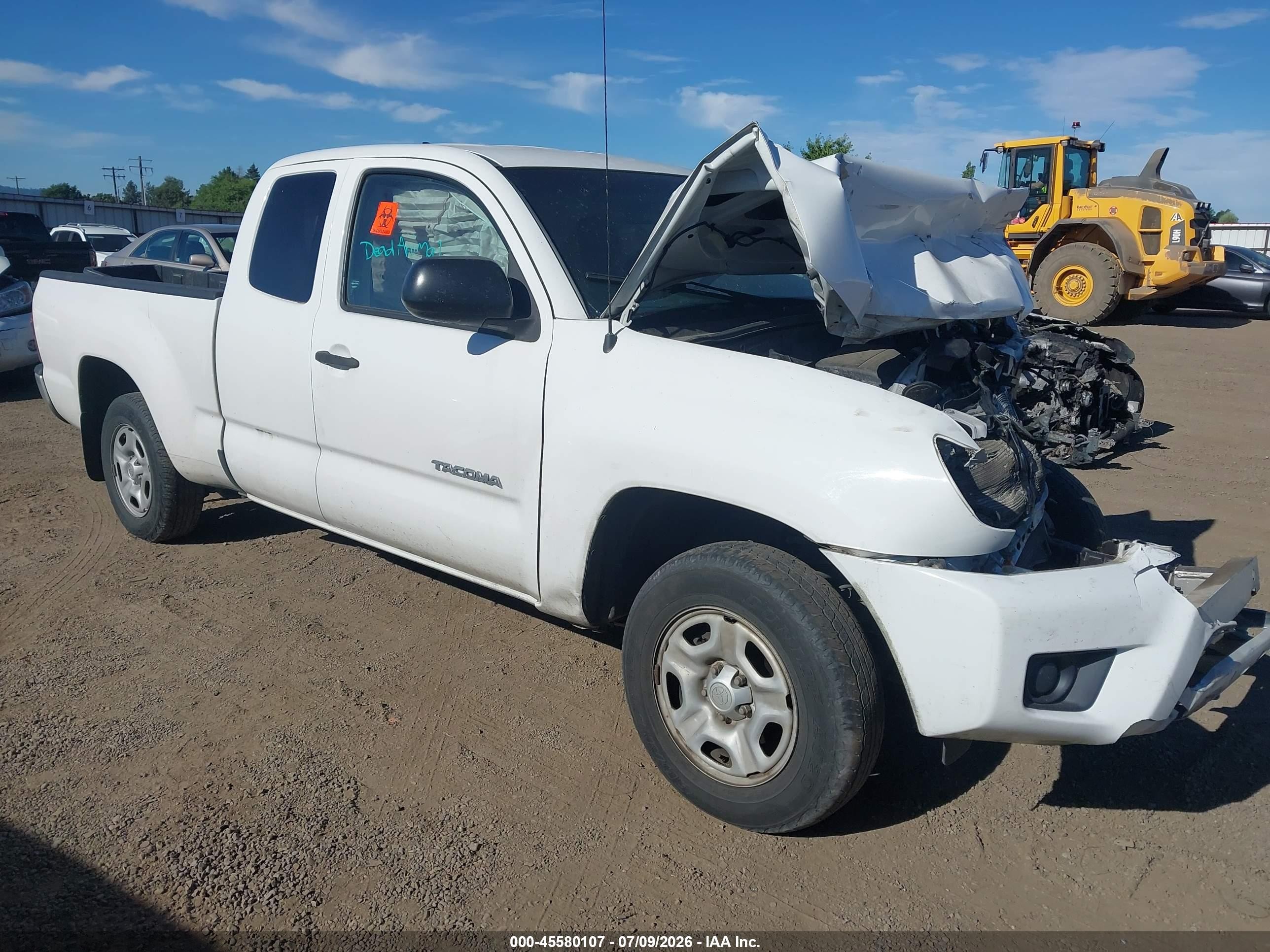 2015 Toyota Tacoma   Белый vin: 5TFTX4CN4FX065649