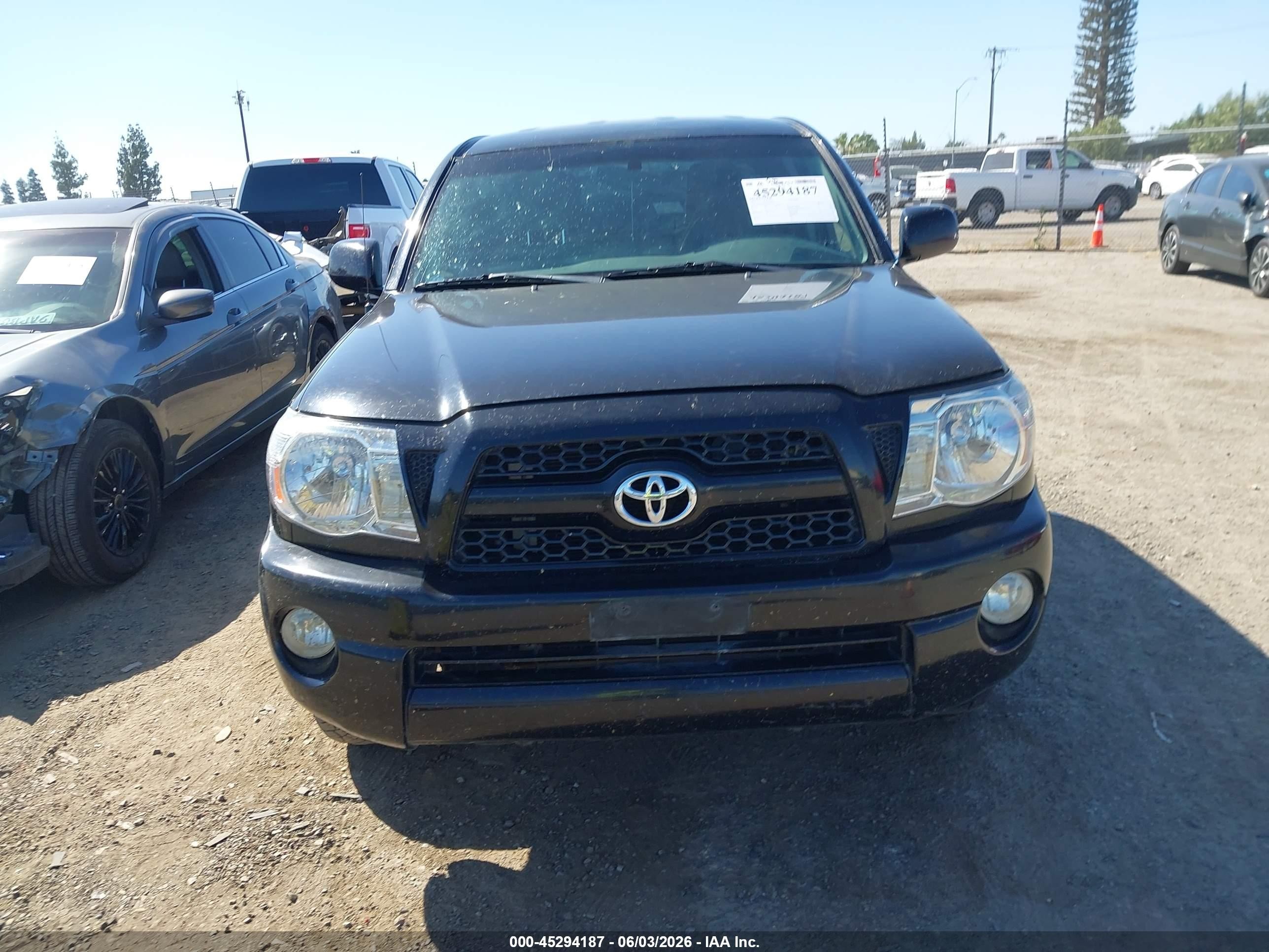 2011 Toyota Tacoma   Black vin: 5TFTX4CN5BX009231