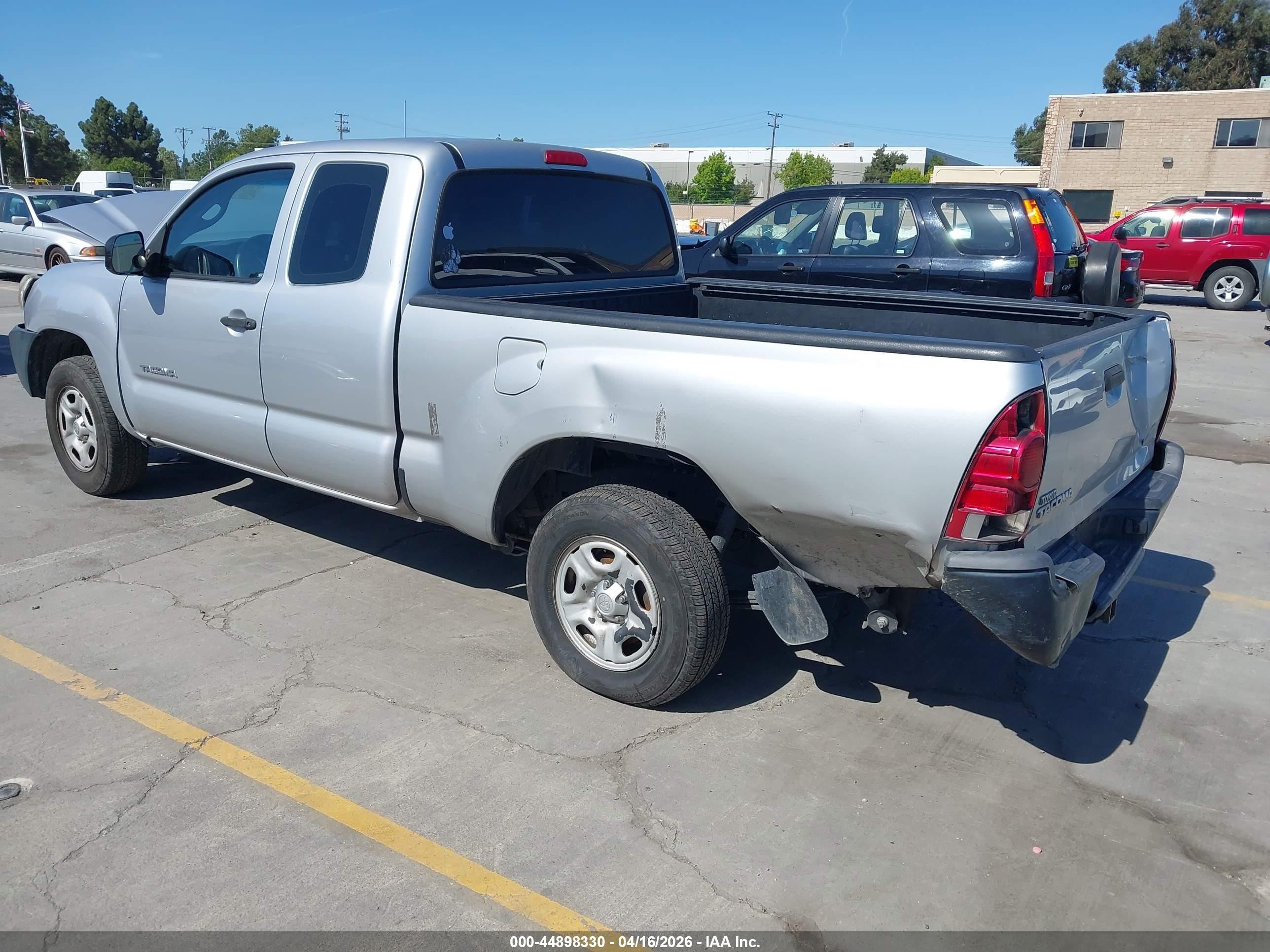 2013 Toyota Tacoma   Silver vin: 5TFTX4CN5DX026646