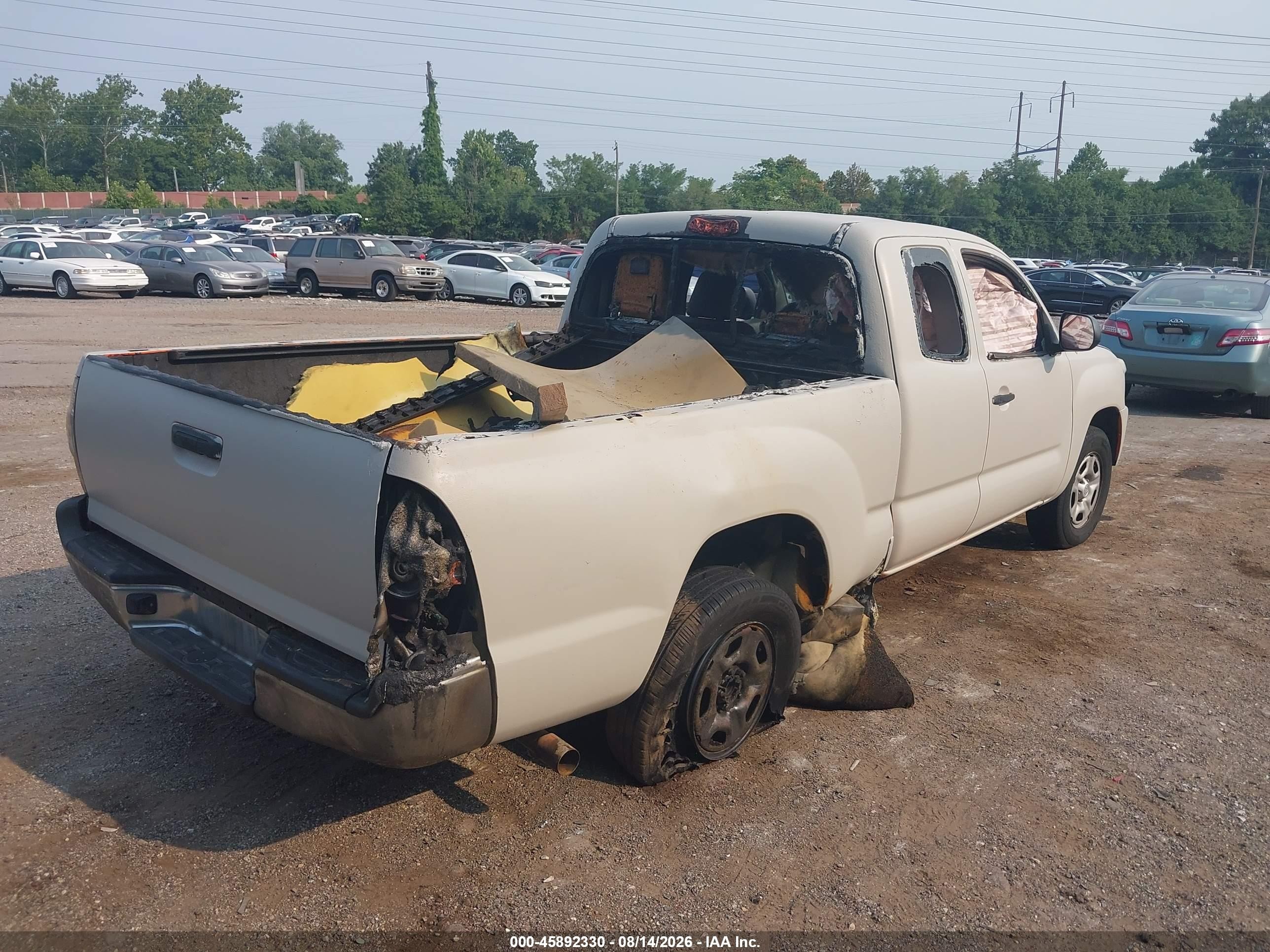 2013 Toyota Tacoma   White vin: 5TFTX4CN5DX036206