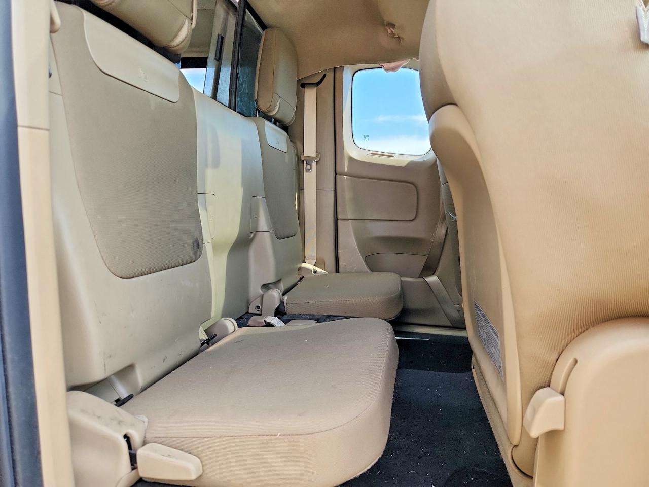 2015 Toyota Tacoma Access Cab Серый vin: 5TFTX4CN5FX053719