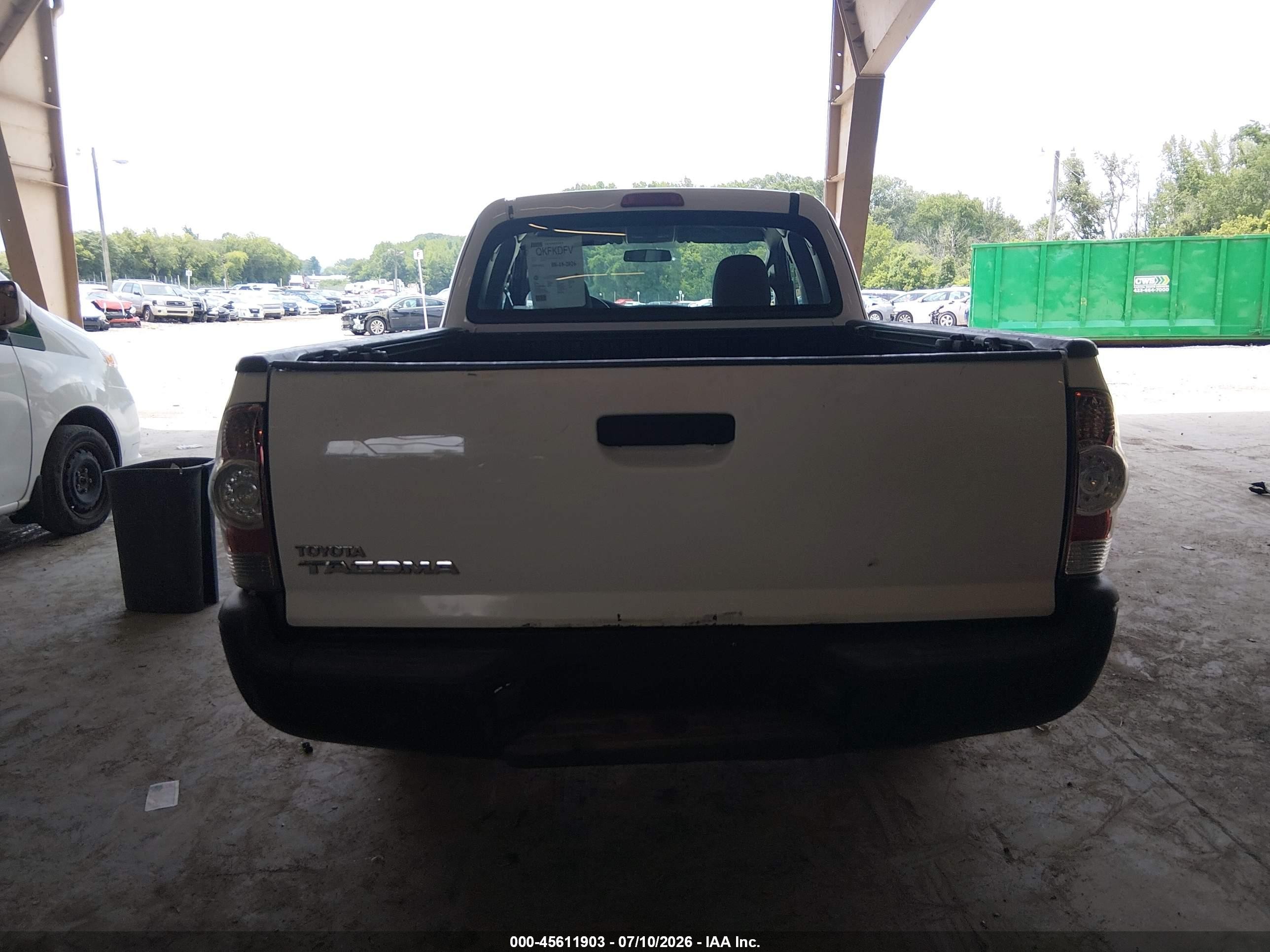 2015 Toyota Tacoma   White vin: 5TFTX4CN5FX054725