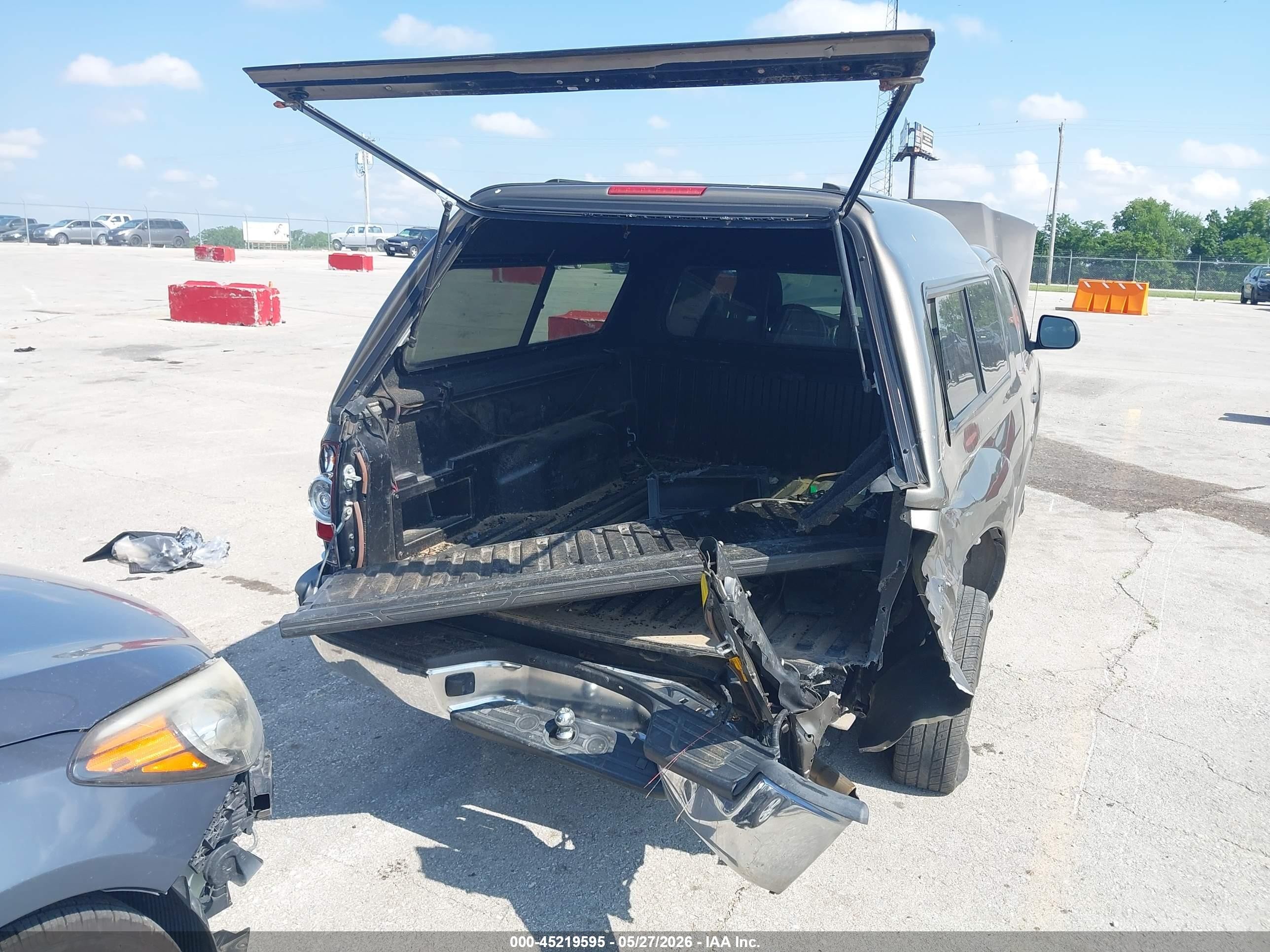 2013 Toyota Tacoma Gray vin: 5TFTX4CN6DX032178