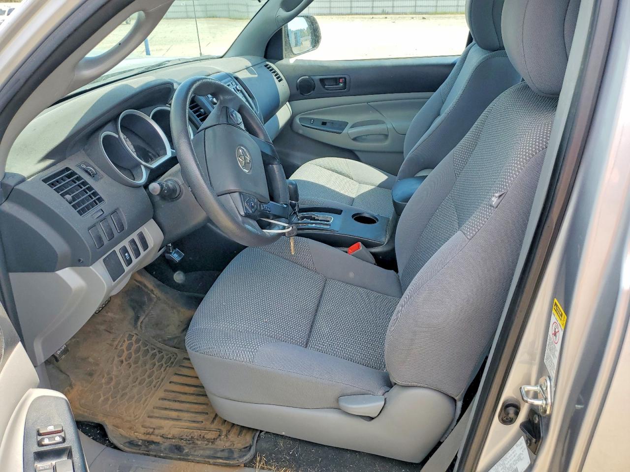 2015 Toyota Tacoma Access Cab Silver vin: 5TFTX4CN6FX054586