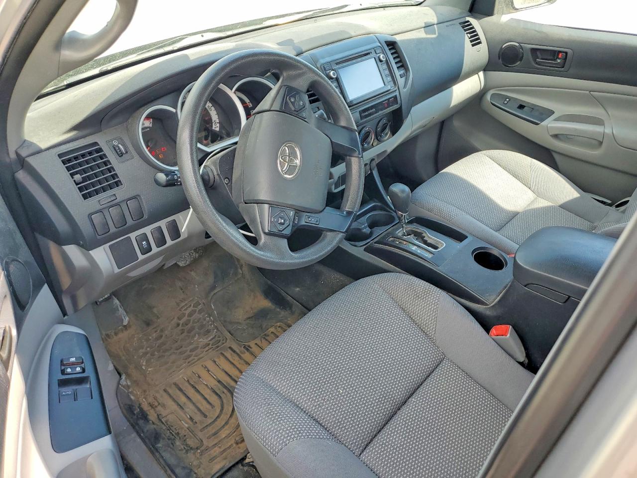 2015 Toyota Tacoma Access Cab Silver vin: 5TFTX4CN6FX054586