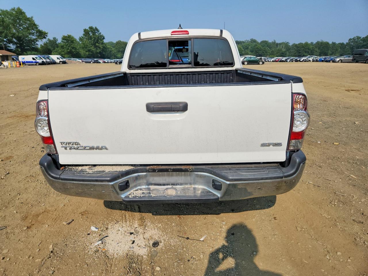 2015 Toyota Tacoma Access Cab White vin: 5TFTX4CN6FX063773