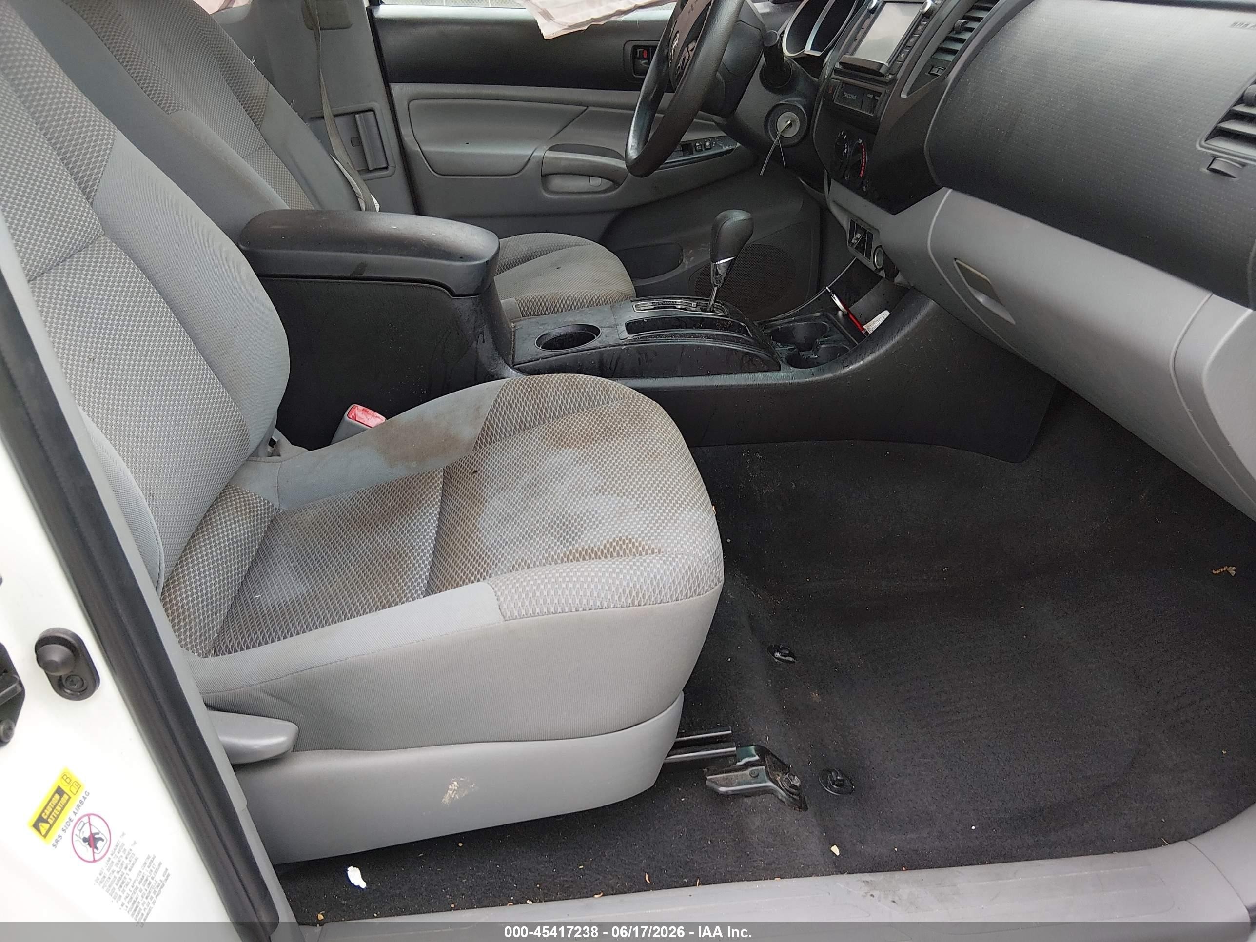 2015 Toyota Tacoma   White vin: 5TFTX4CN7FX054516