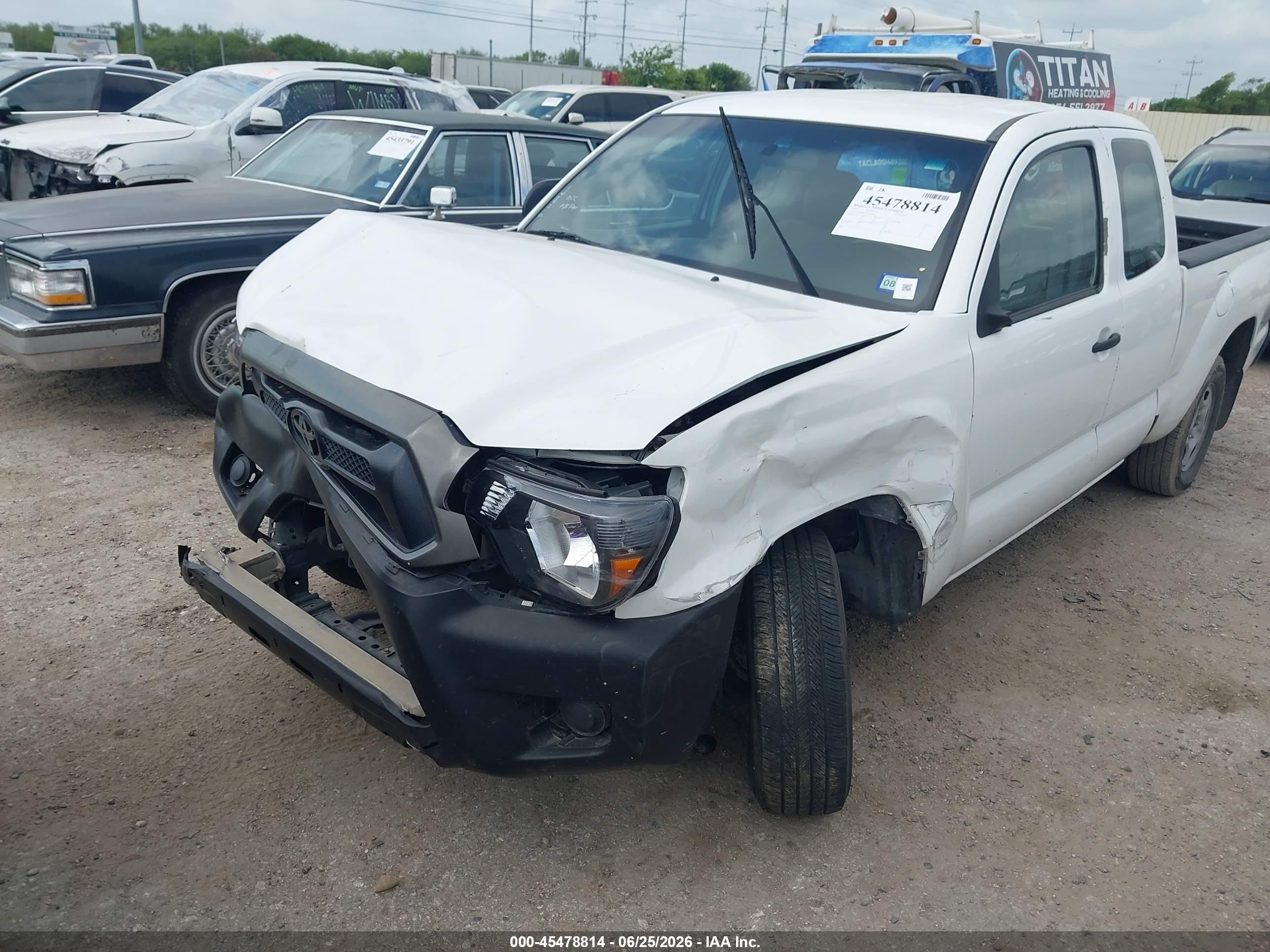 2015 Toyota Tacoma   White vin: 5TFTX4CN7FX056685