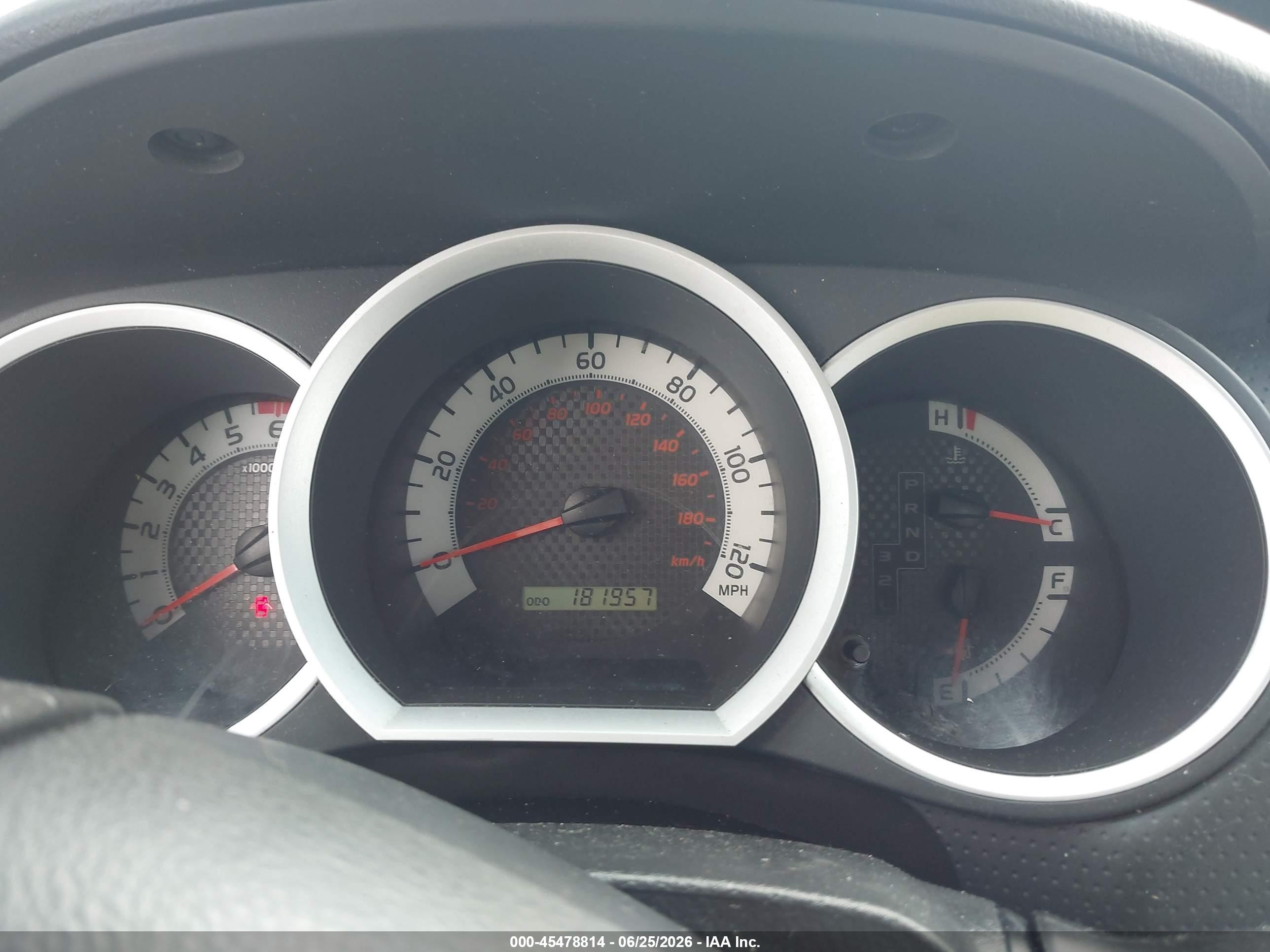 2015 Toyota Tacoma   White vin: 5TFTX4CN7FX056685