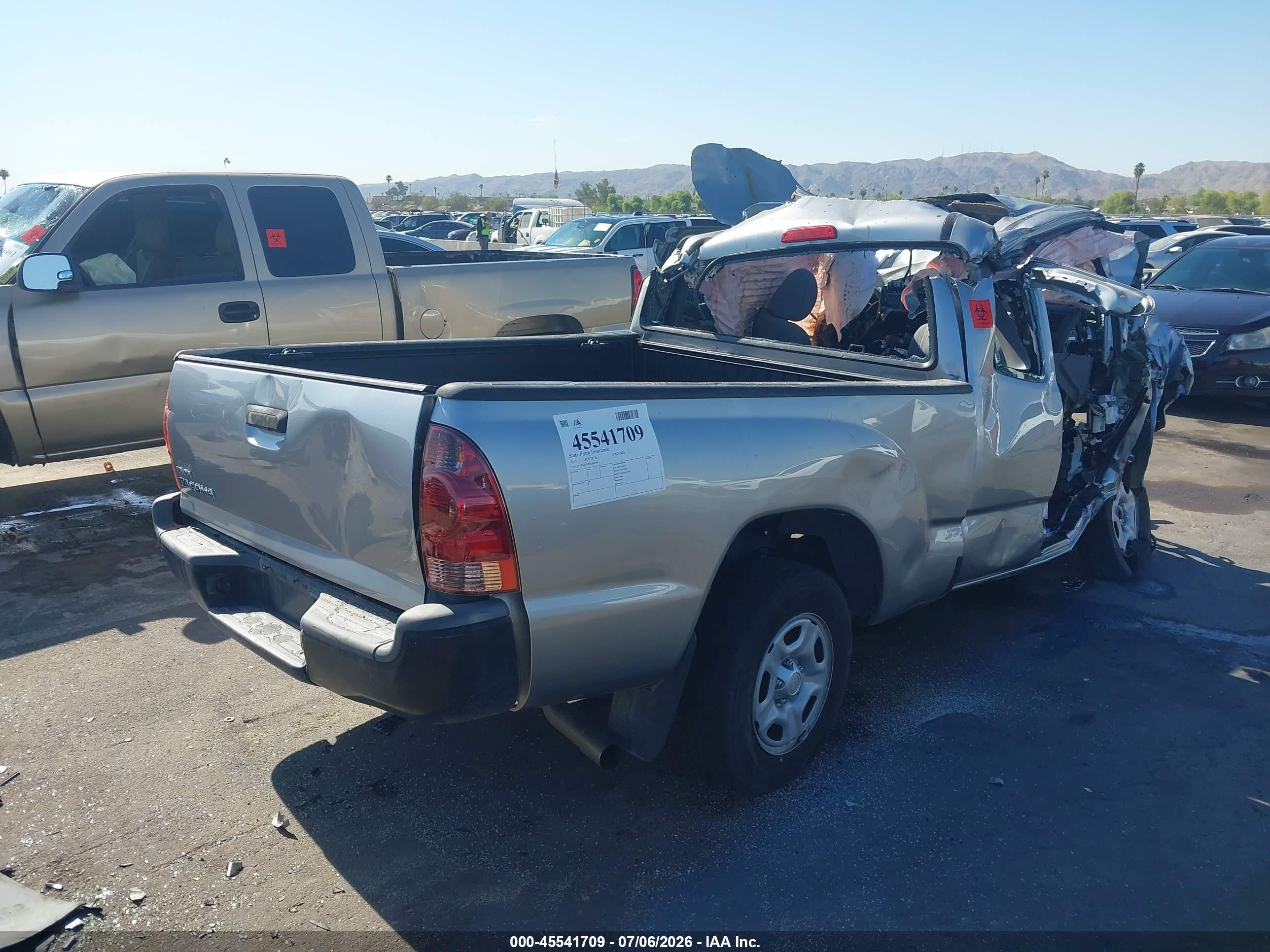 2015 Toyota Tacoma   Серый vin: 5TFTX4CN7FX064916