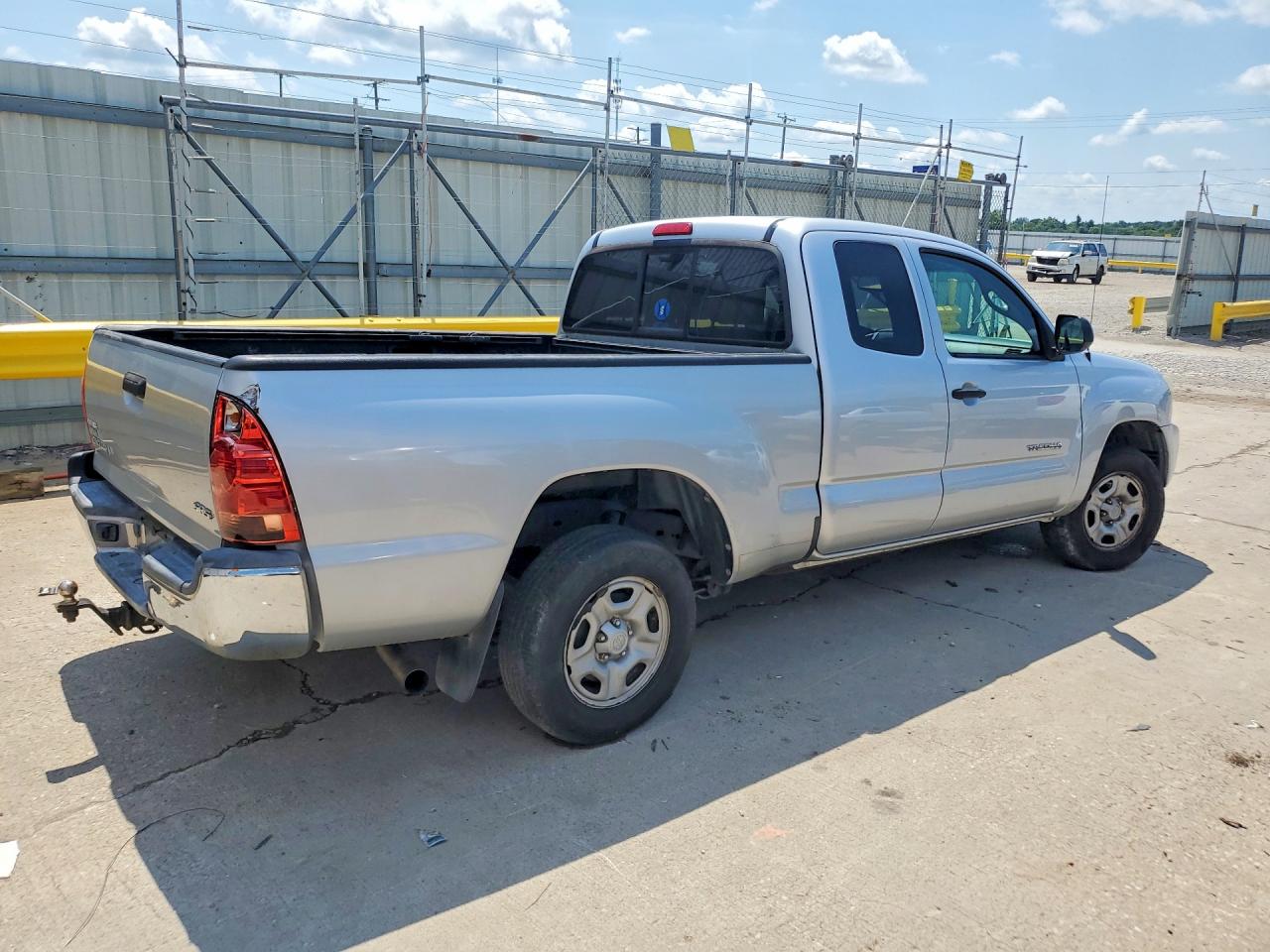 2012 Toyota Tacoma Access Cab Silver vin: 5TFTX4CN8CX021231