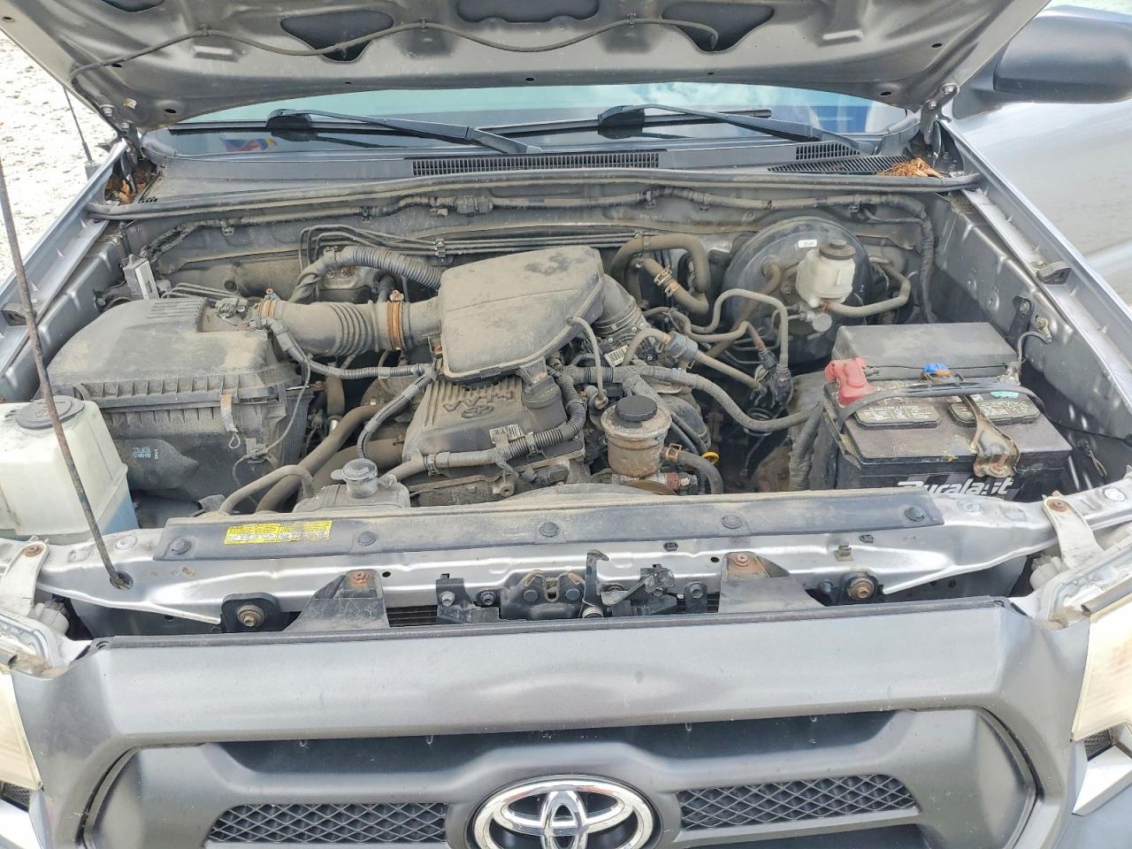 2014 Toyota Tacoma Access Cab Silver vin: 5TFTX4CN8EX042003