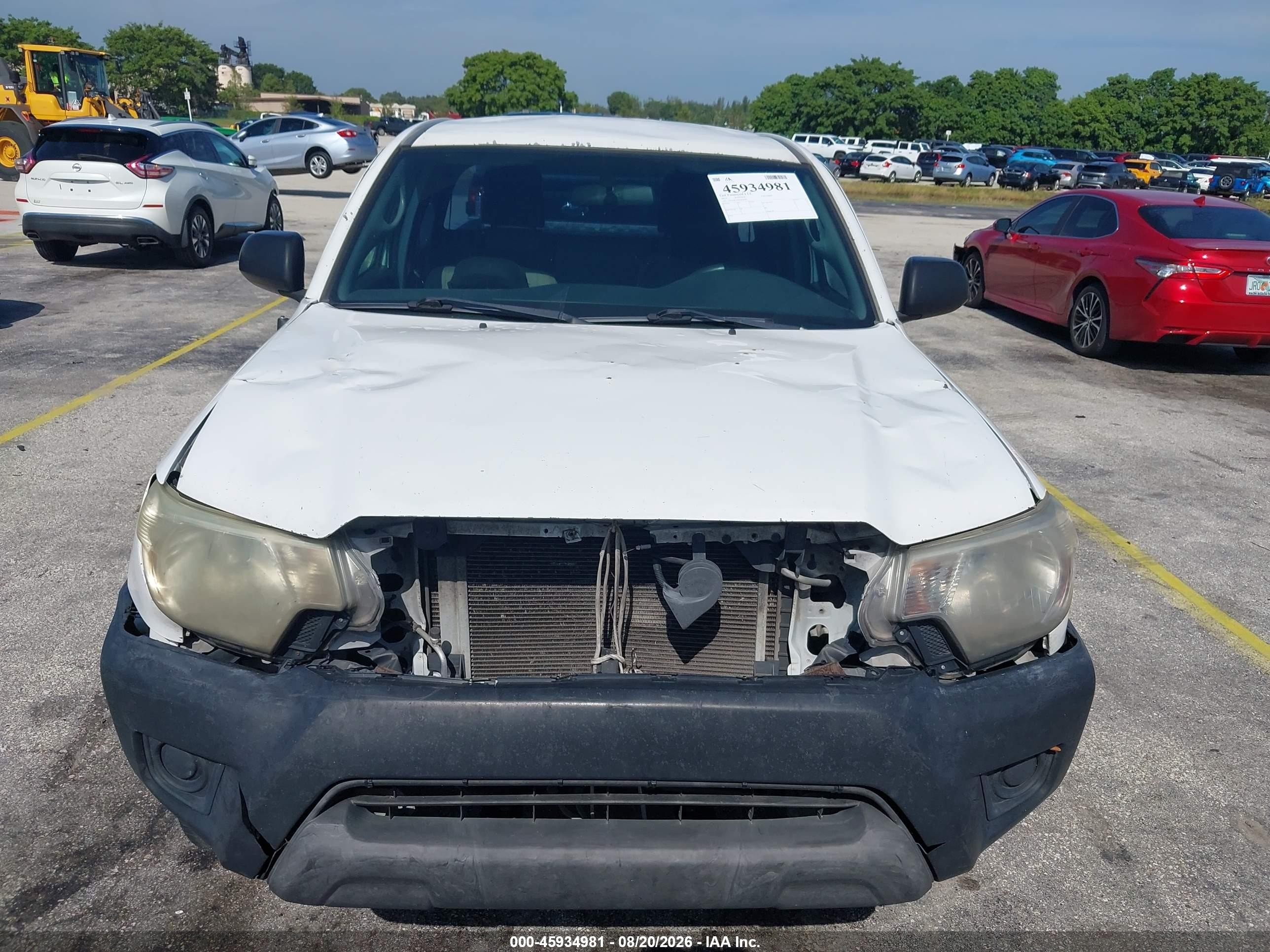 2014 Toyota Tacoma   White vin: 5TFTX4CN9EX039661