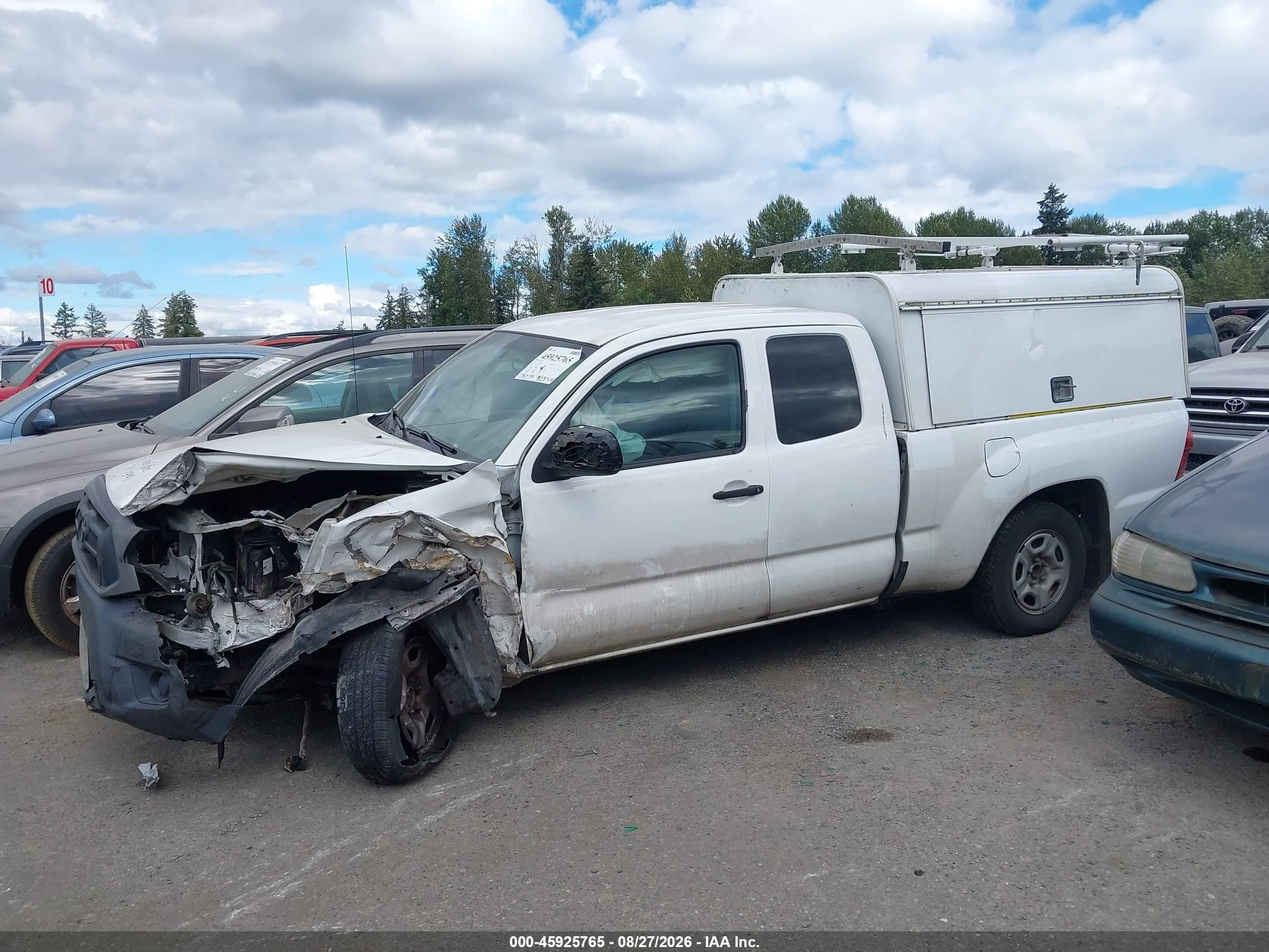 2015 Toyota Tacoma   White vin: 5TFTX4CN9FX055490