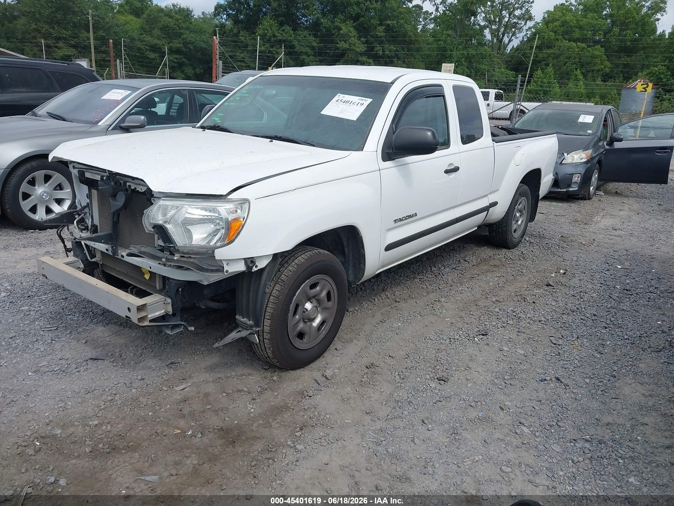 2013 Toyota Tacoma   White vin: 5TFTX4CNXDX024665