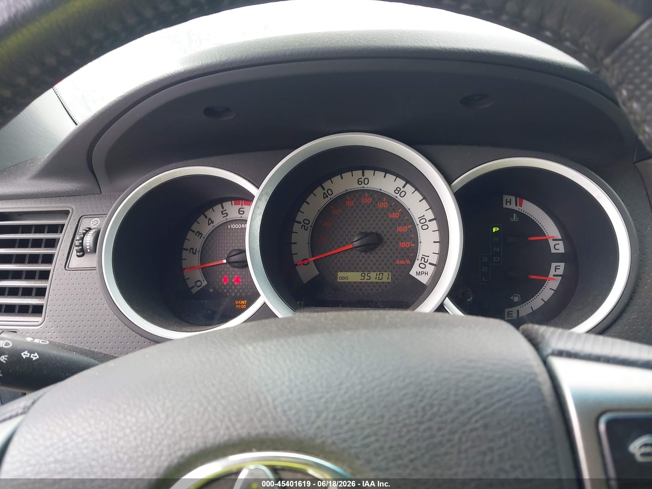 2013 Toyota Tacoma   White vin: 5TFTX4CNXDX024665