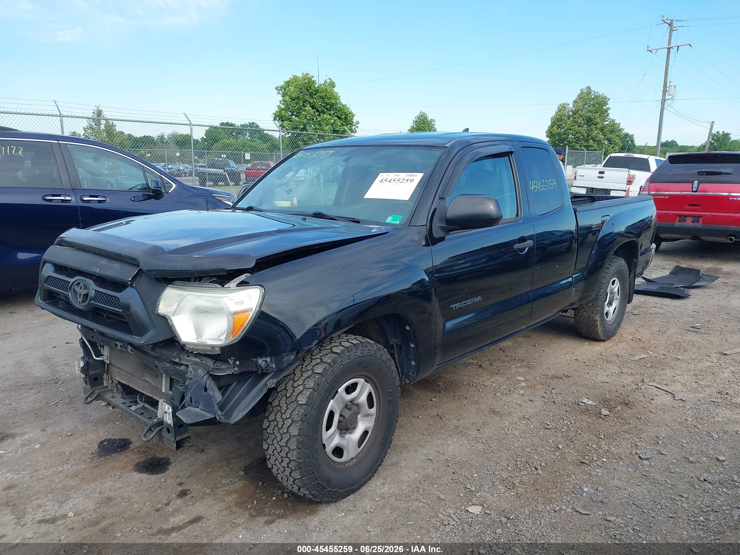 2014 Toyota Tacoma   Black vin: 5TFTX4CNXEX039670