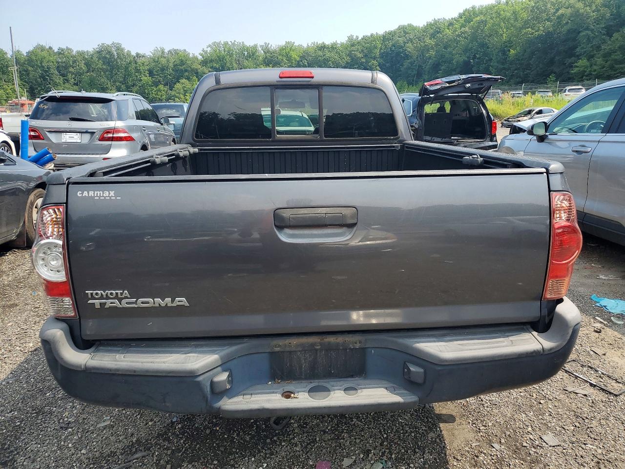 2014 Toyota Tacoma Base Gray vin: 5TFTX4CNXEX044738