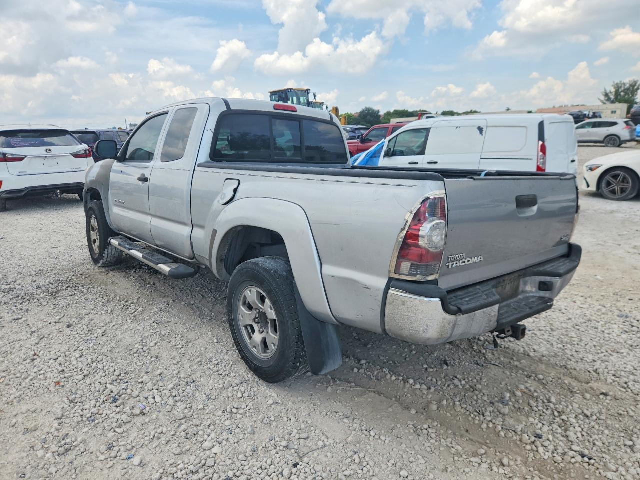 2012 Toyota Tacoma Prerunner Access Cab Silver vin: 5TFTX4GN2CX006413