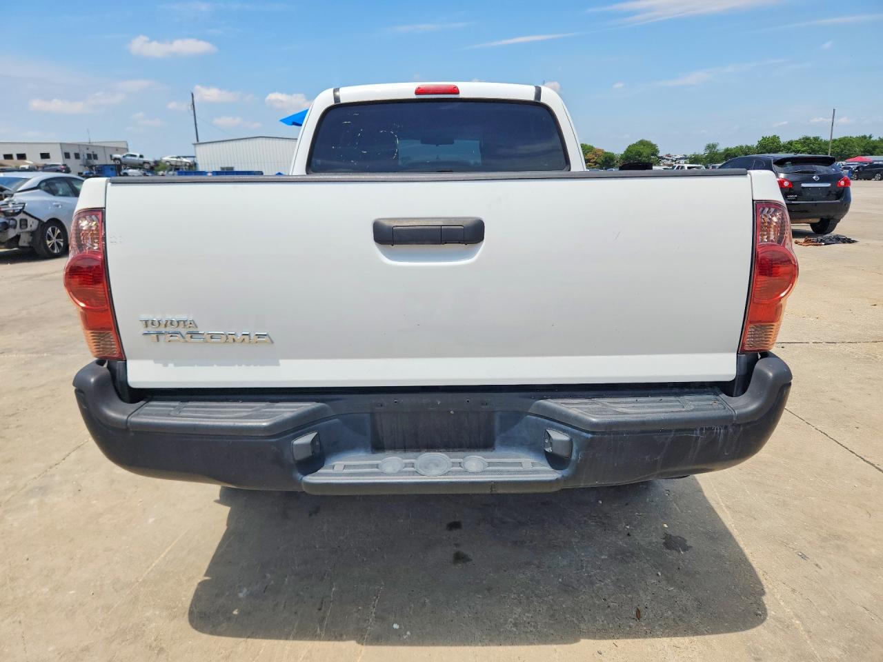 2012 Toyota Tacoma Prerunner Access Cab White vin: 5TFTX4GN2CX007772