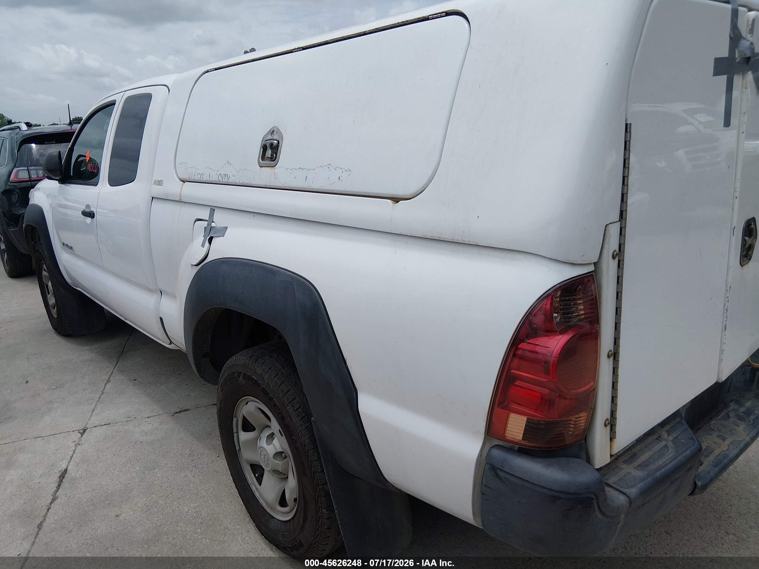 2014 Toyota Tacoma Prerunner White vin: 5TFTX4GN2EX033775