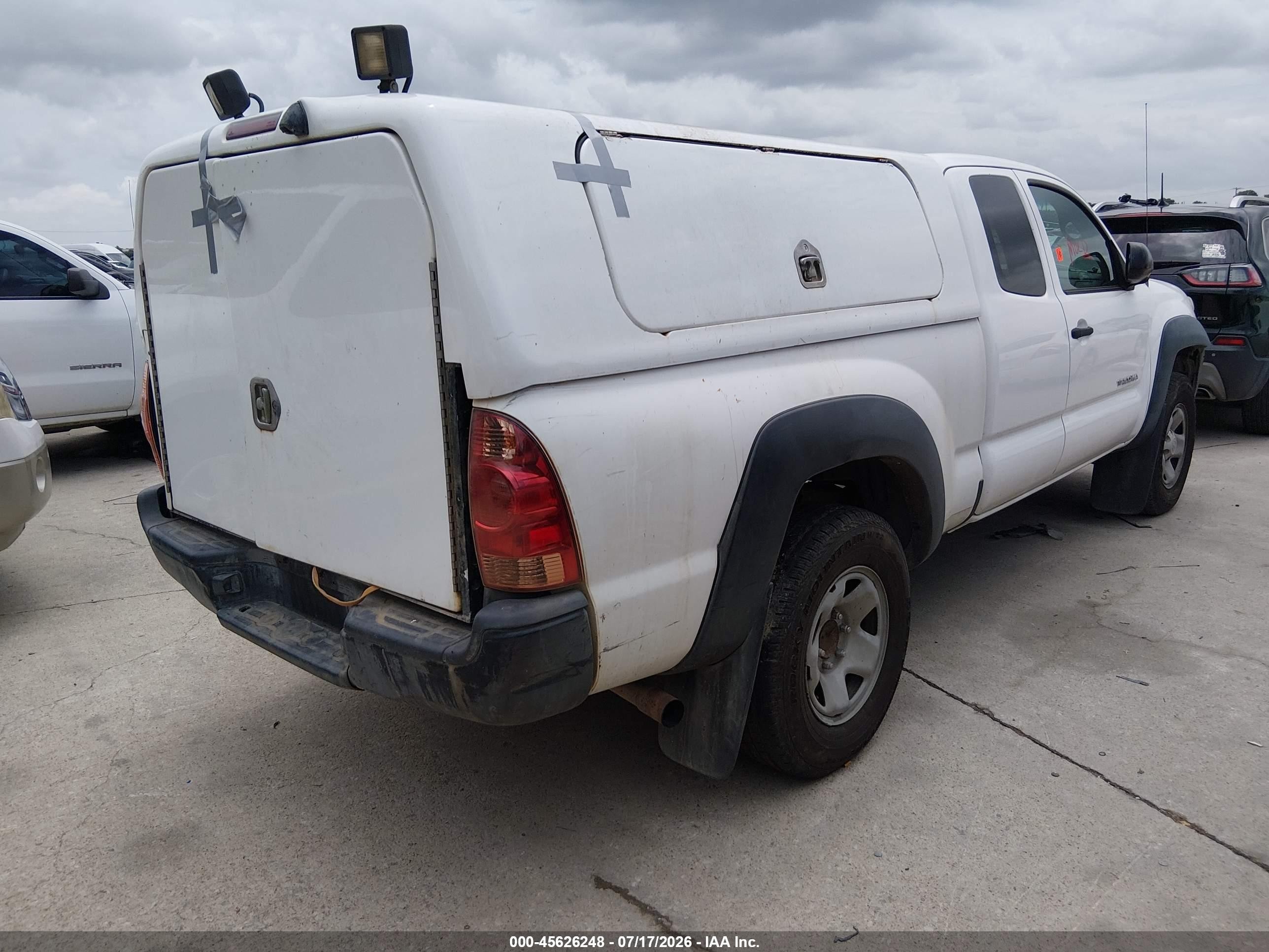 2014 Toyota Tacoma Prerunner White vin: 5TFTX4GN2EX033775