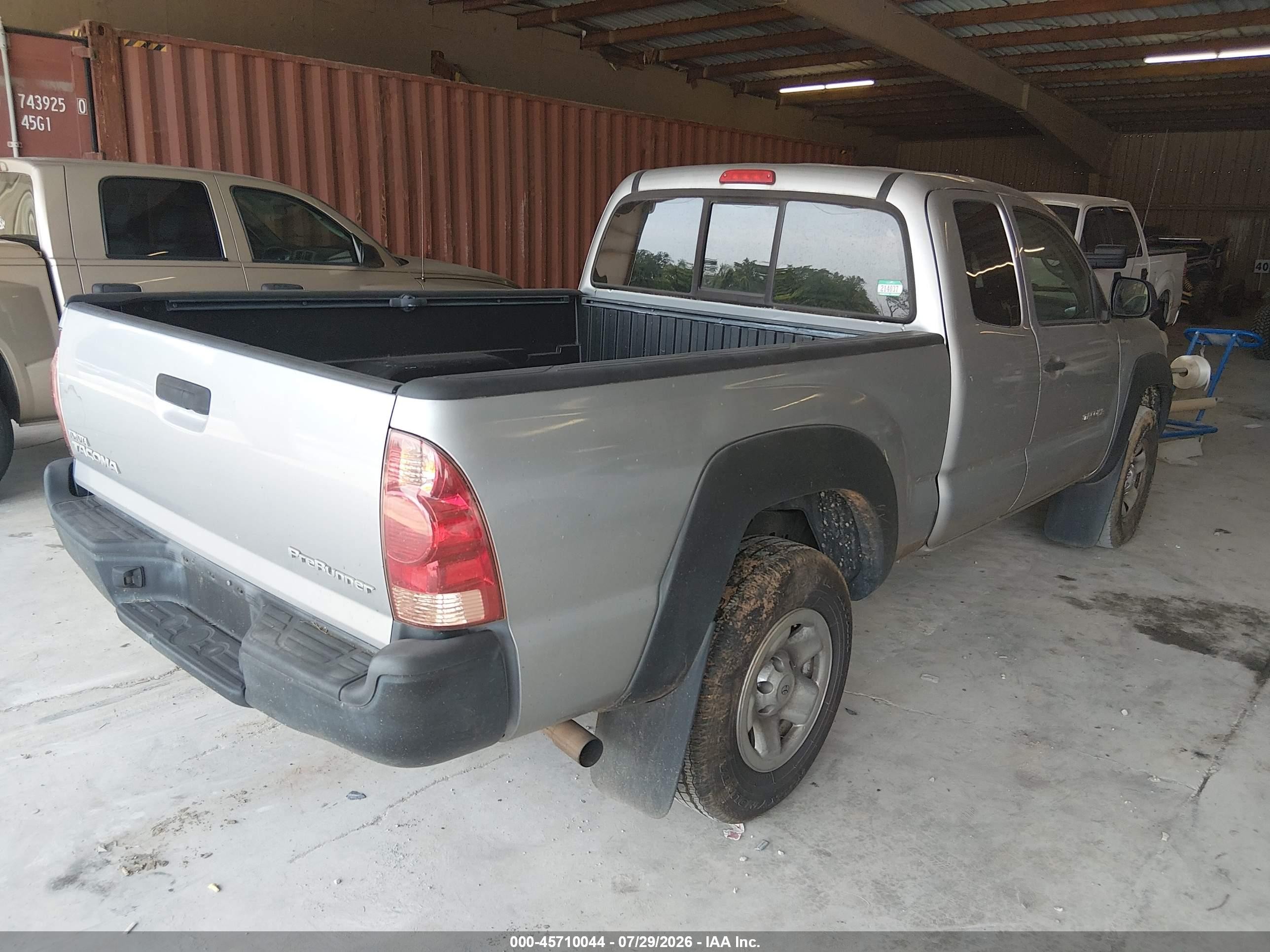 2015 Toyota Tacoma Prerunner Серебряный vin: 5TFTX4GN3FX044527