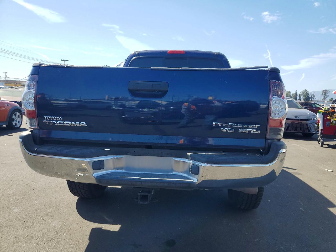 2013 Toyota Tacoma Prerunner Access Cab Blue vin: 5TFTX4GN4DX014563