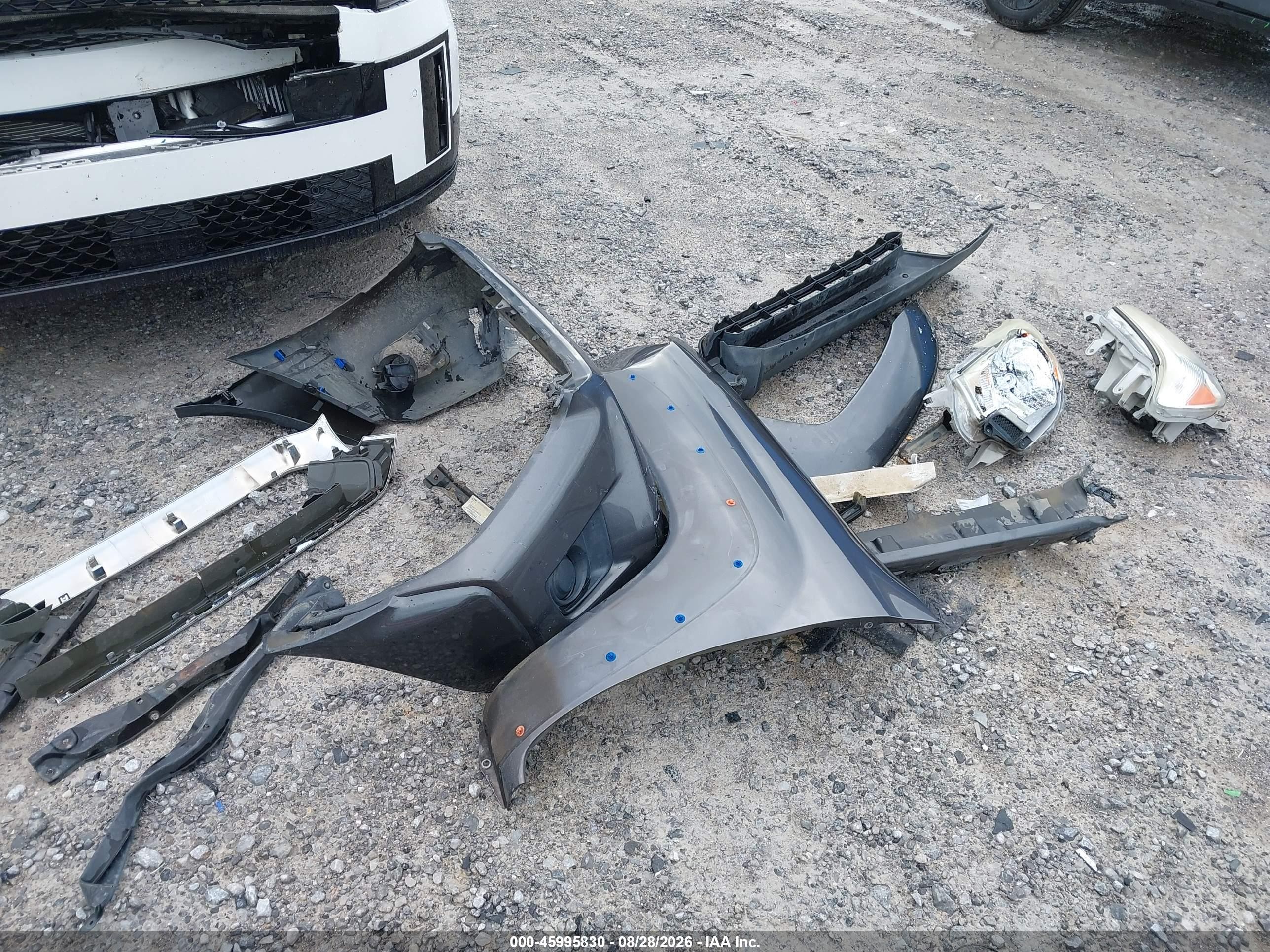 2013 Toyota Tacoma Prerunner Gray vin: 5TFTX4GN4DX021691