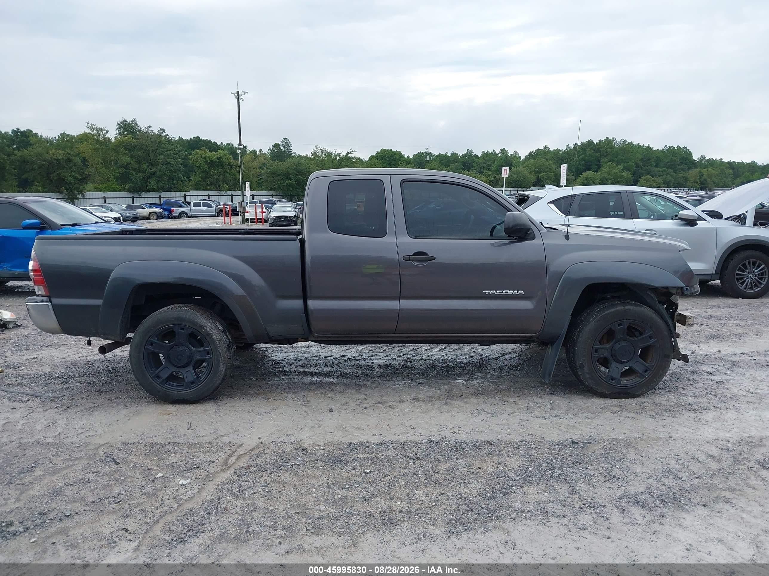 2013 Toyota Tacoma Prerunner Gray vin: 5TFTX4GN4DX021691