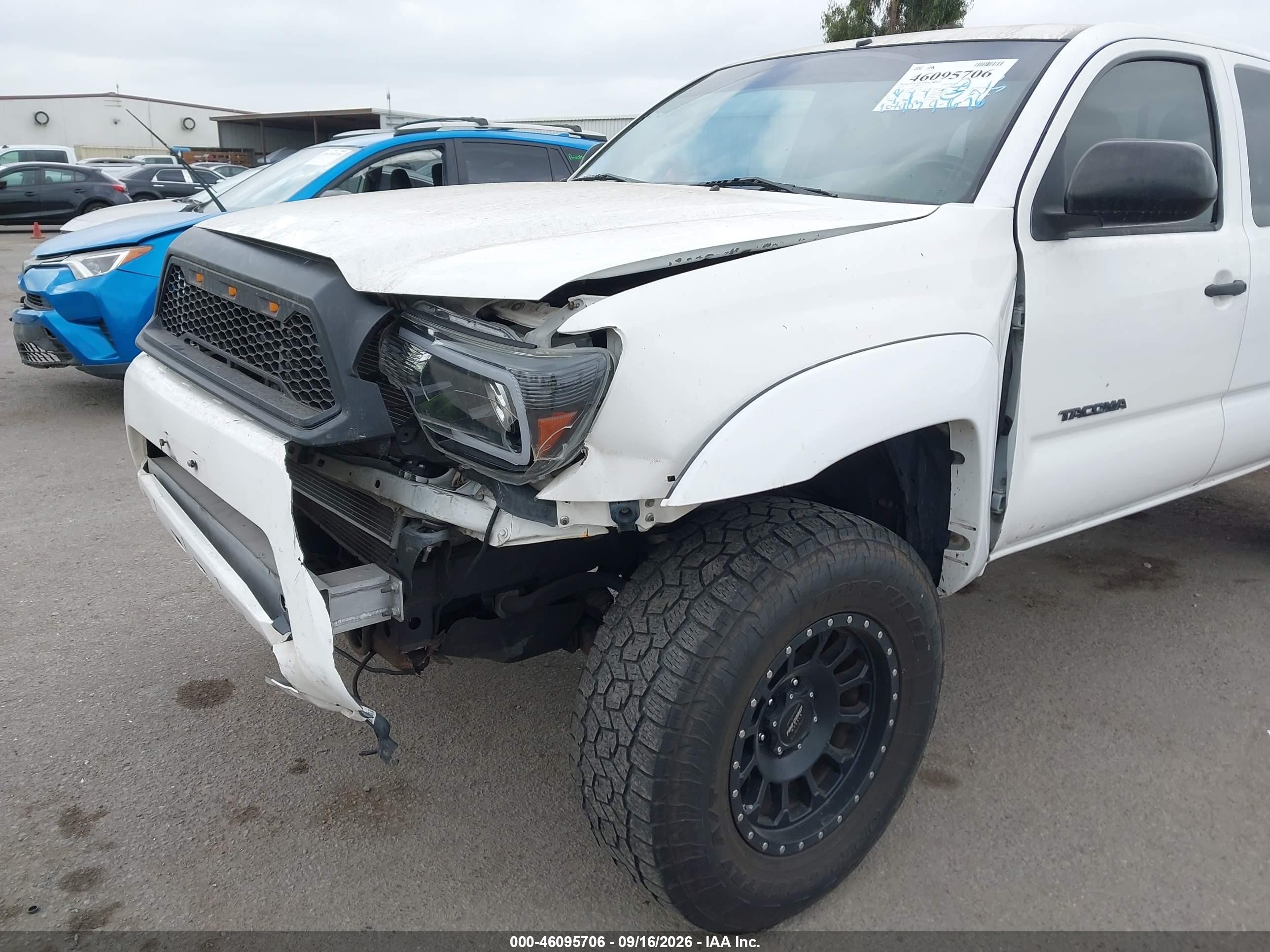 2012 Toyota Tacoma Prerunner White vin: 5TFTX4GN5CX012755