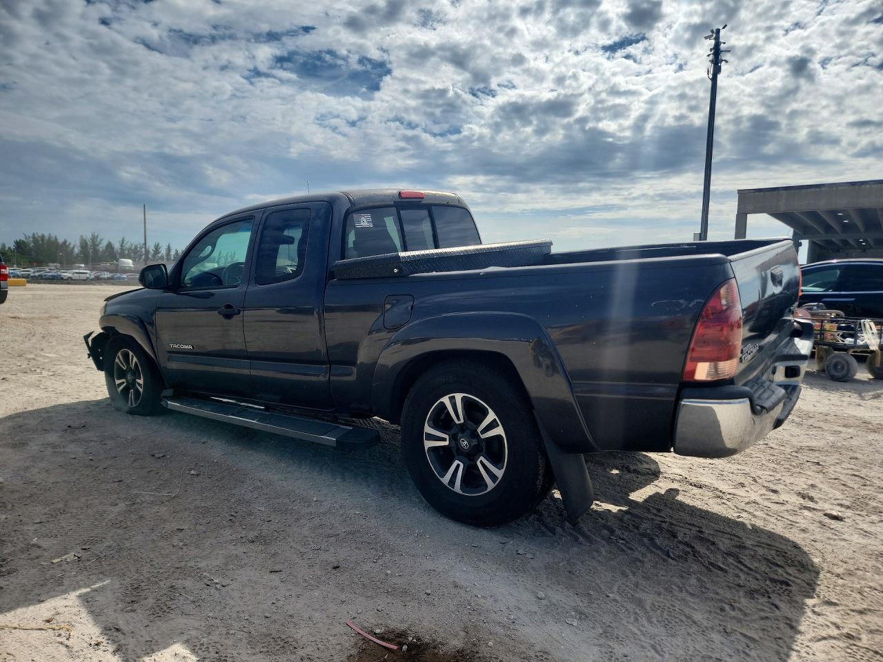 2013 Toyota Tacoma Prerunner Access Cab Charcoal vin: 5TFTX4GN5DX016032