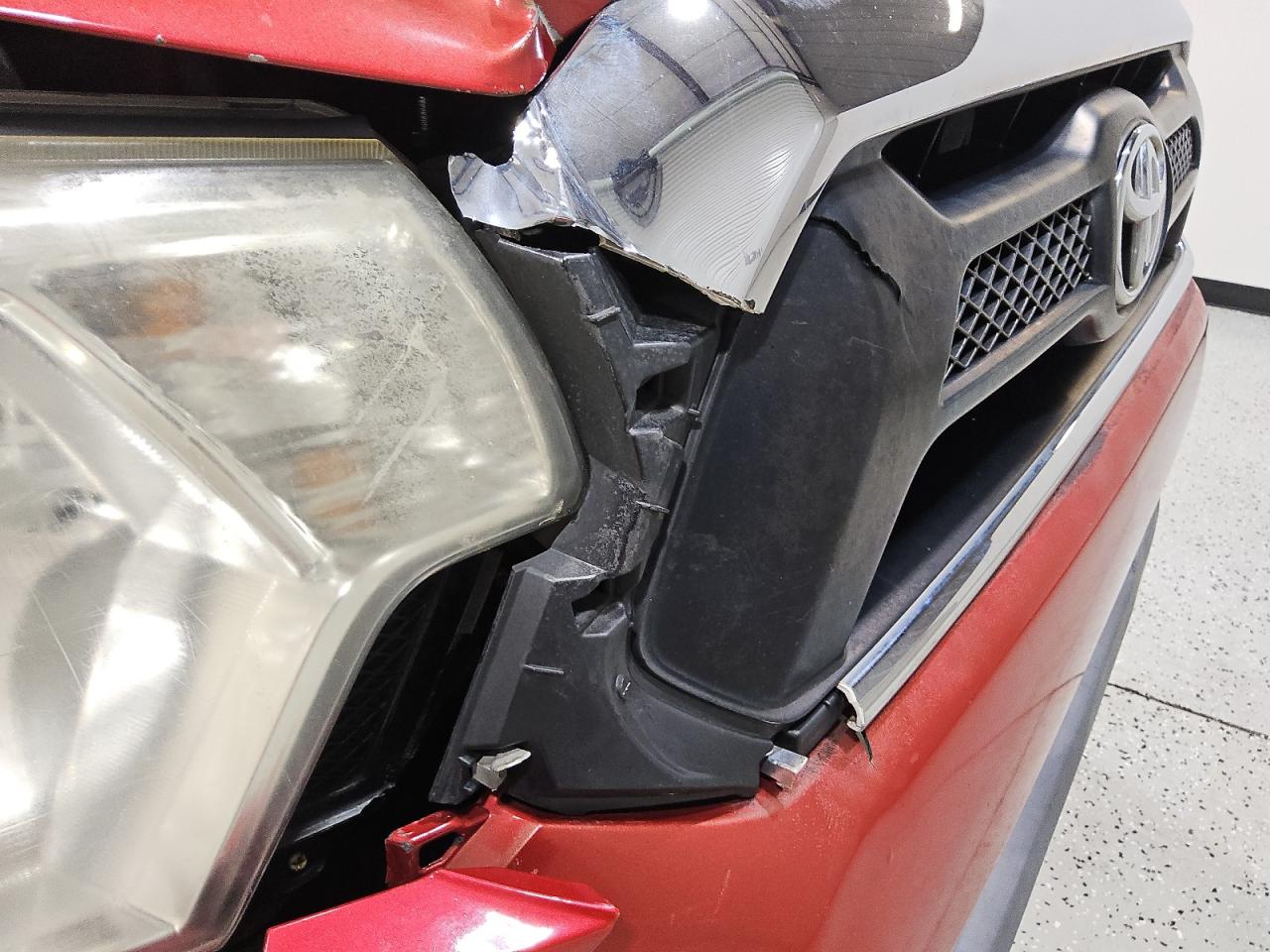 2013 Toyota Tacoma Prerunner Access Cab Red vin: 5TFTX4GN5DX021957 Damage: Grille, Broken, Replacement Required