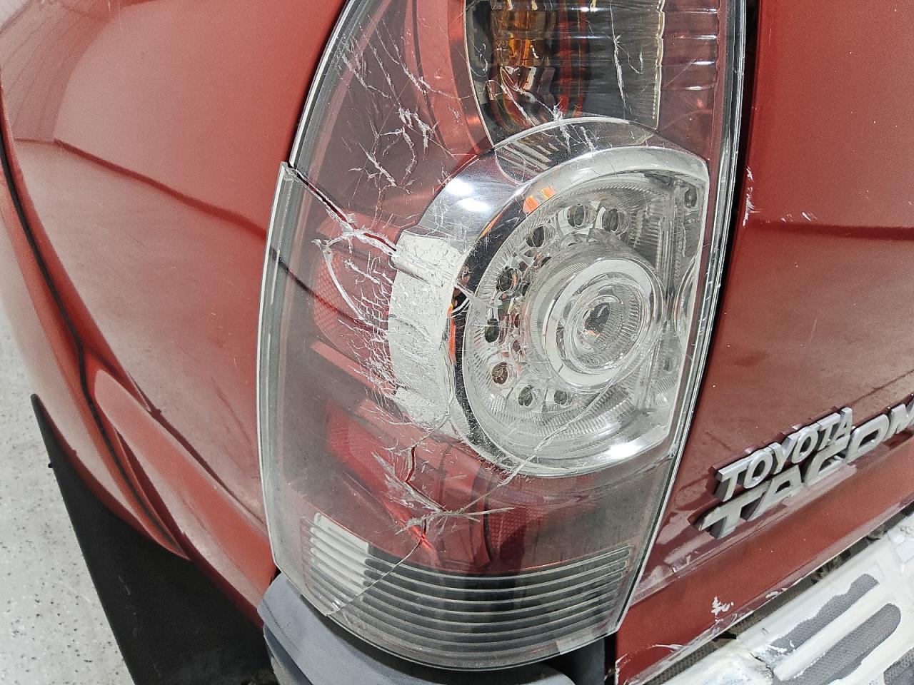 2013 Toyota Tacoma Prerunner Access Cab Red vin: 5TFTX4GN5DX021957 Damage: Left Tail Light, Broken, Replacement Required