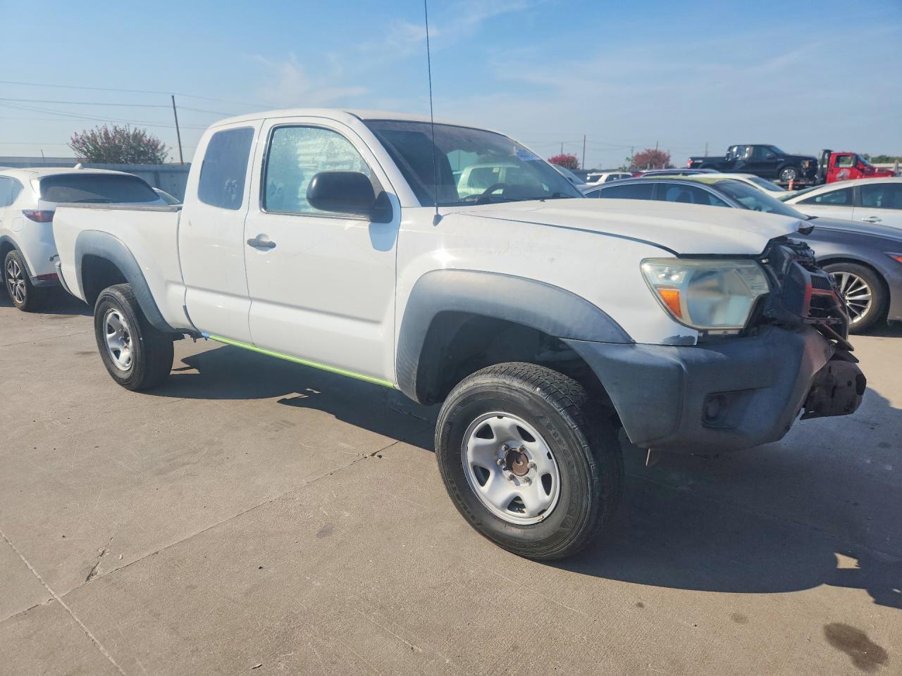 2015 Toyota Tacoma Prerunner Access Cab White vin: 5TFTX4GN5FX043038