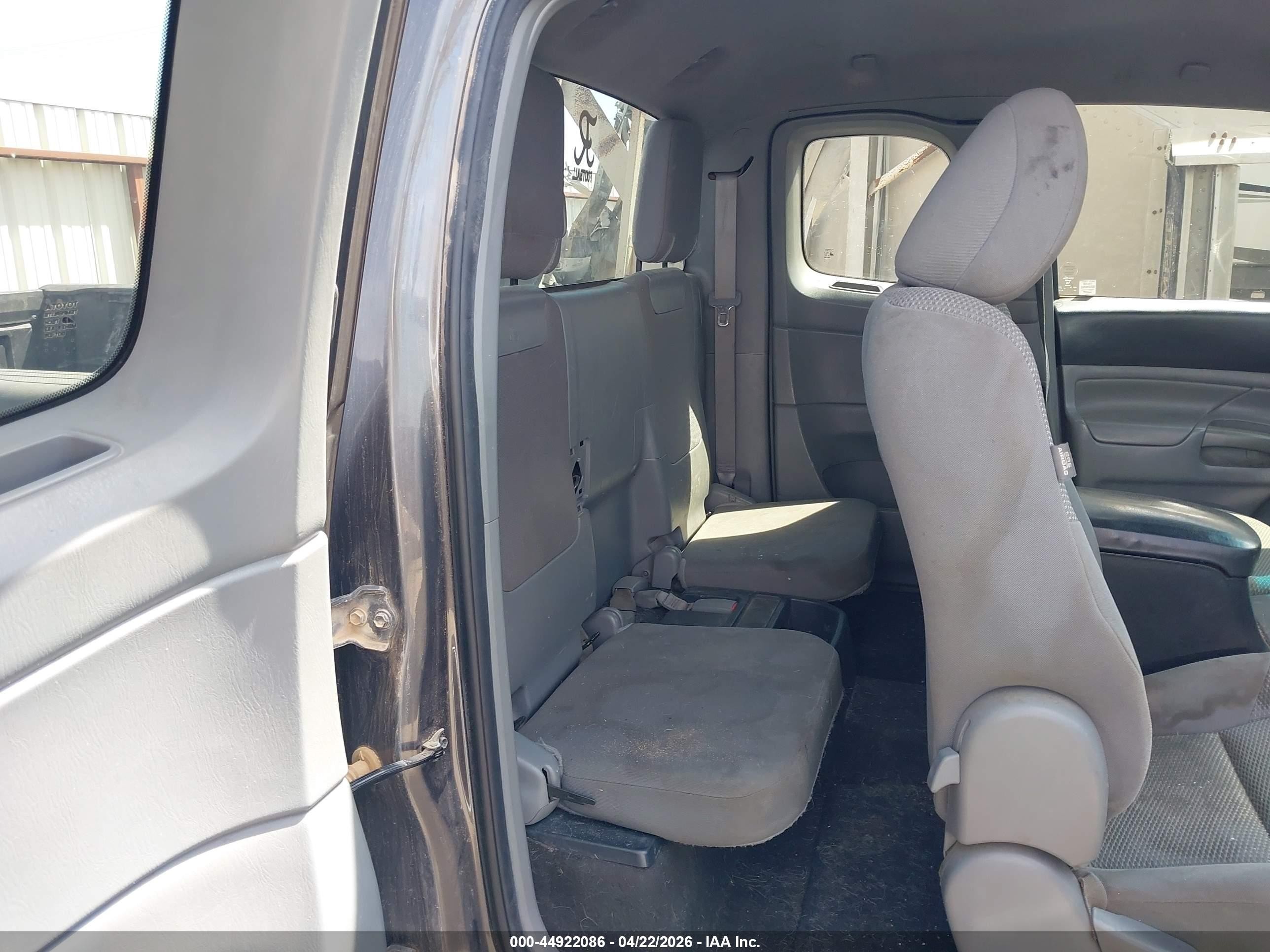 2012 Toyota Tacoma Prerunner Серый vin: 5TFTX4GN6CX007614
