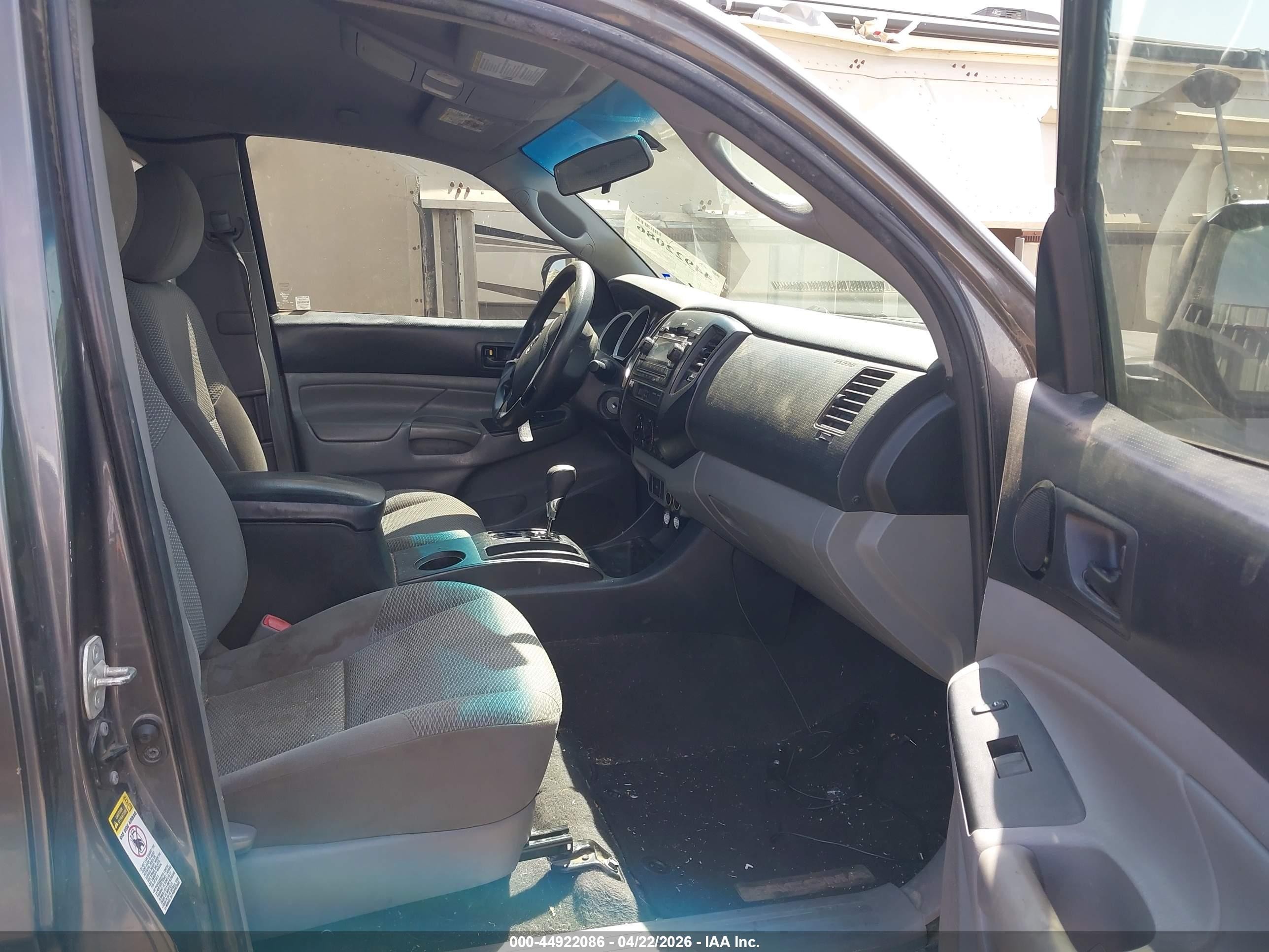 2012 Toyota Tacoma Prerunner Серый vin: 5TFTX4GN6CX007614