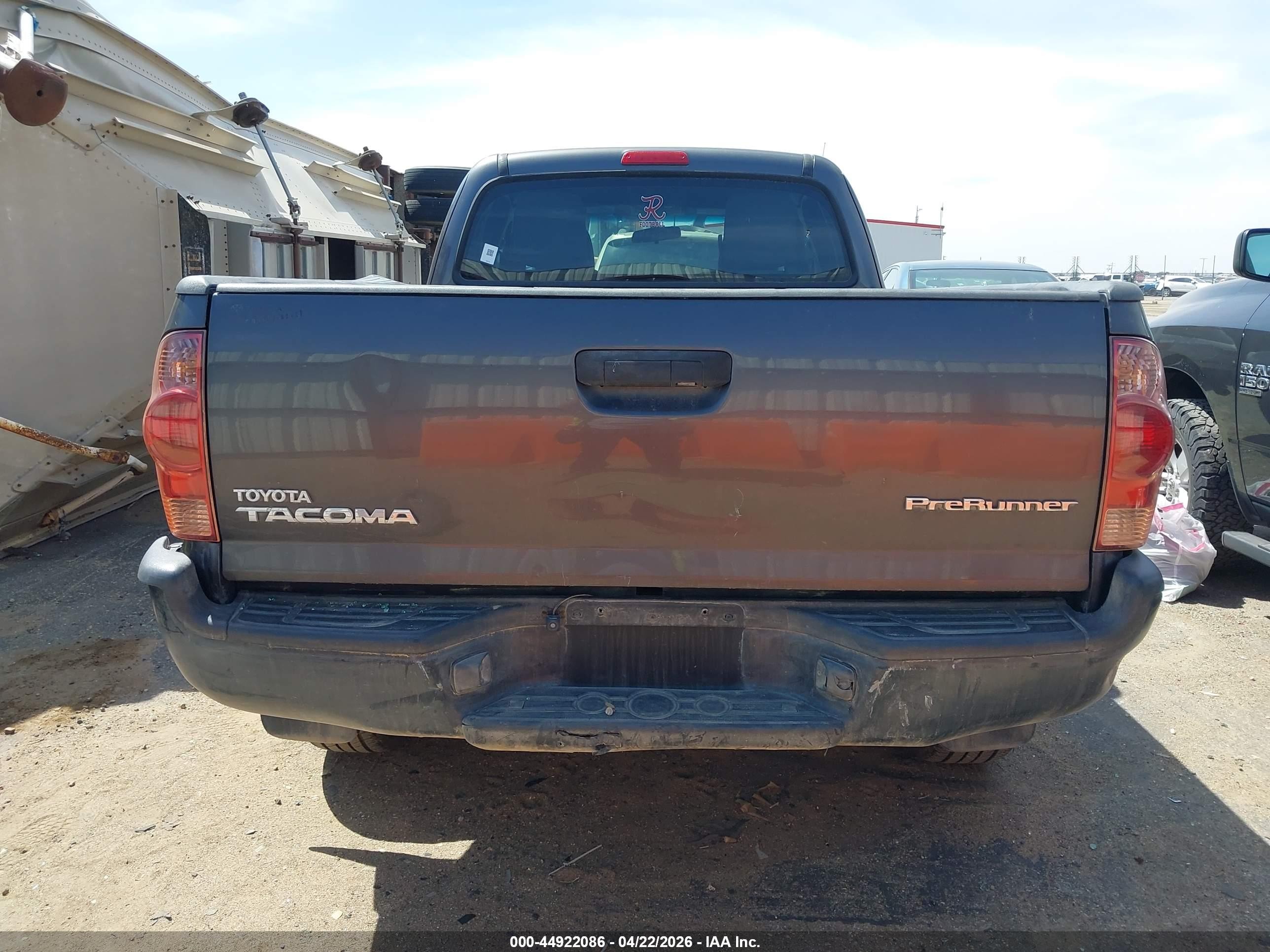 2012 Toyota Tacoma Prerunner Серый vin: 5TFTX4GN6CX007614