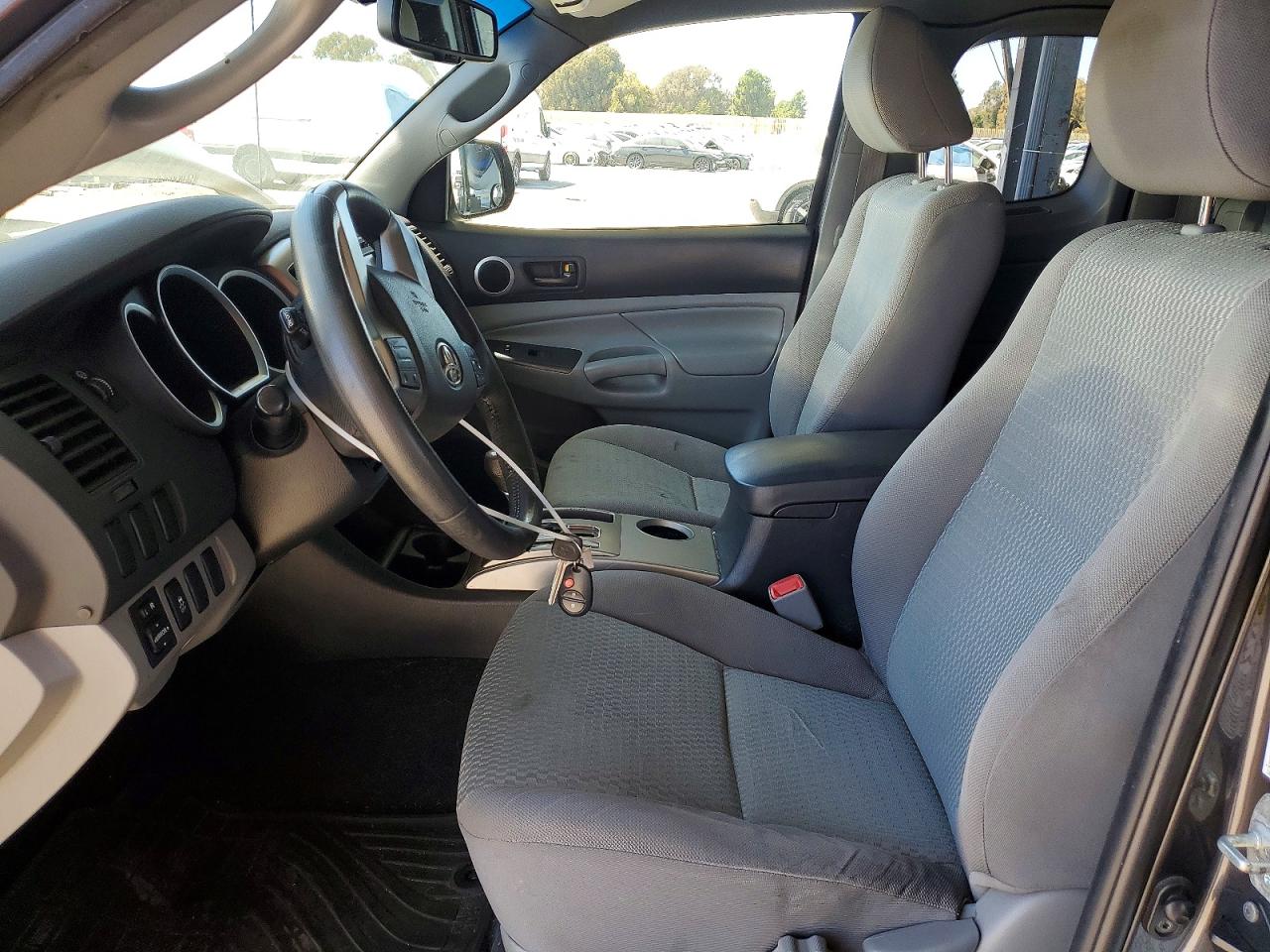 2013 Toyota Tacoma Prerunner Access Cab Gray vin: 5TFTX4GN6DX021112