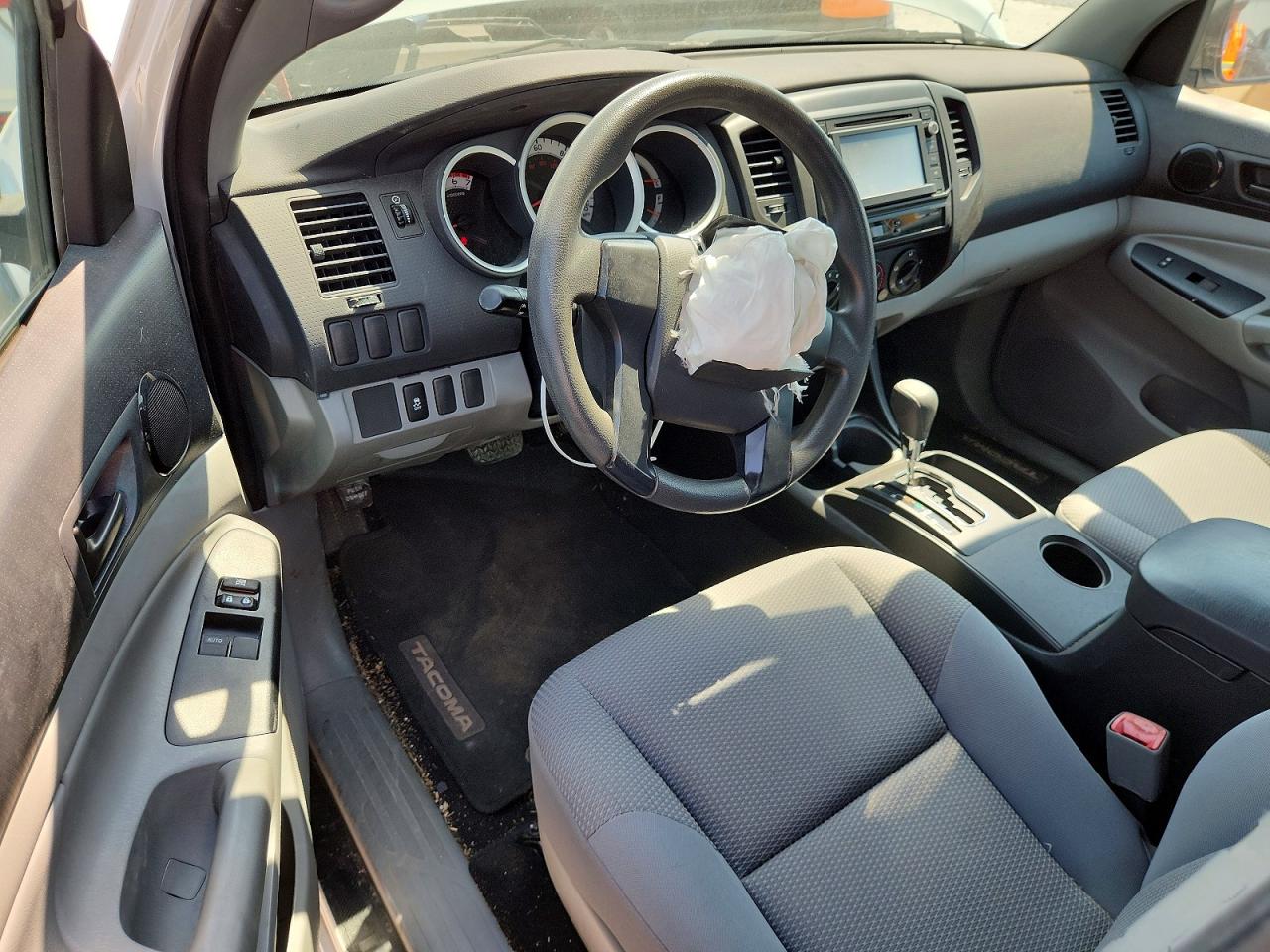 2014 Toyota Tacoma Prerunner Access Cab White vin: 5TFTX4GN6EX032127
