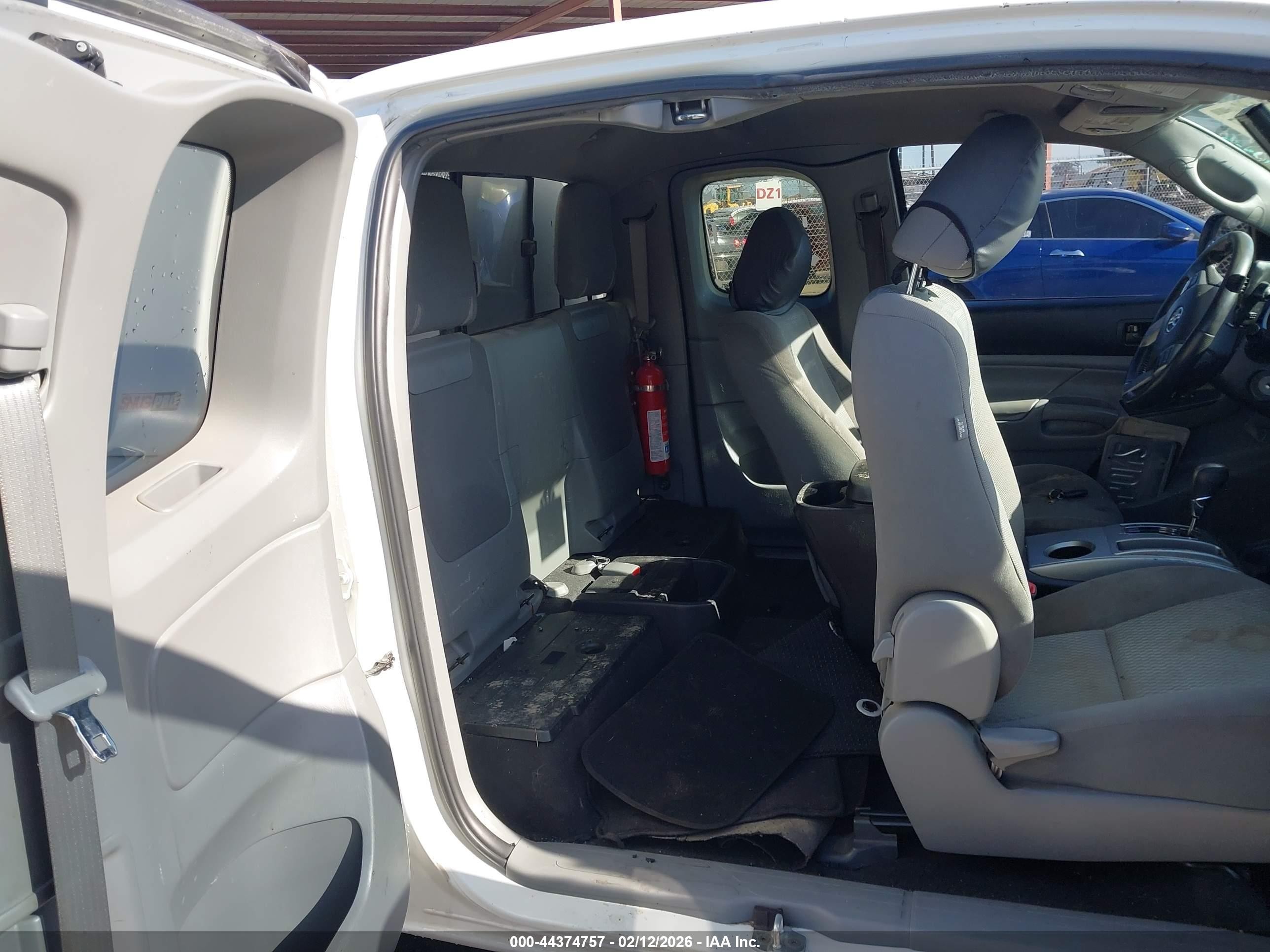 2013 Toyota Tacoma Prerunner Белый vin: 5TFTX4GN7DX025377