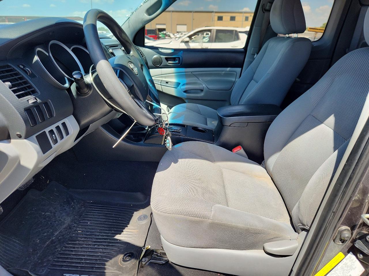 2014 Toyota Tacoma Prerunner Access Cab Gray vin: 5TFTX4GN9EX031652