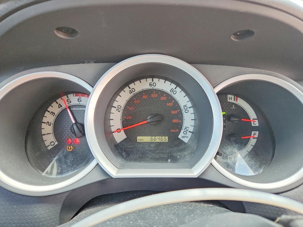 2013 Toyota Tacoma Prerunner Access Cab Red vin: 5TFTX4GNXDX020254