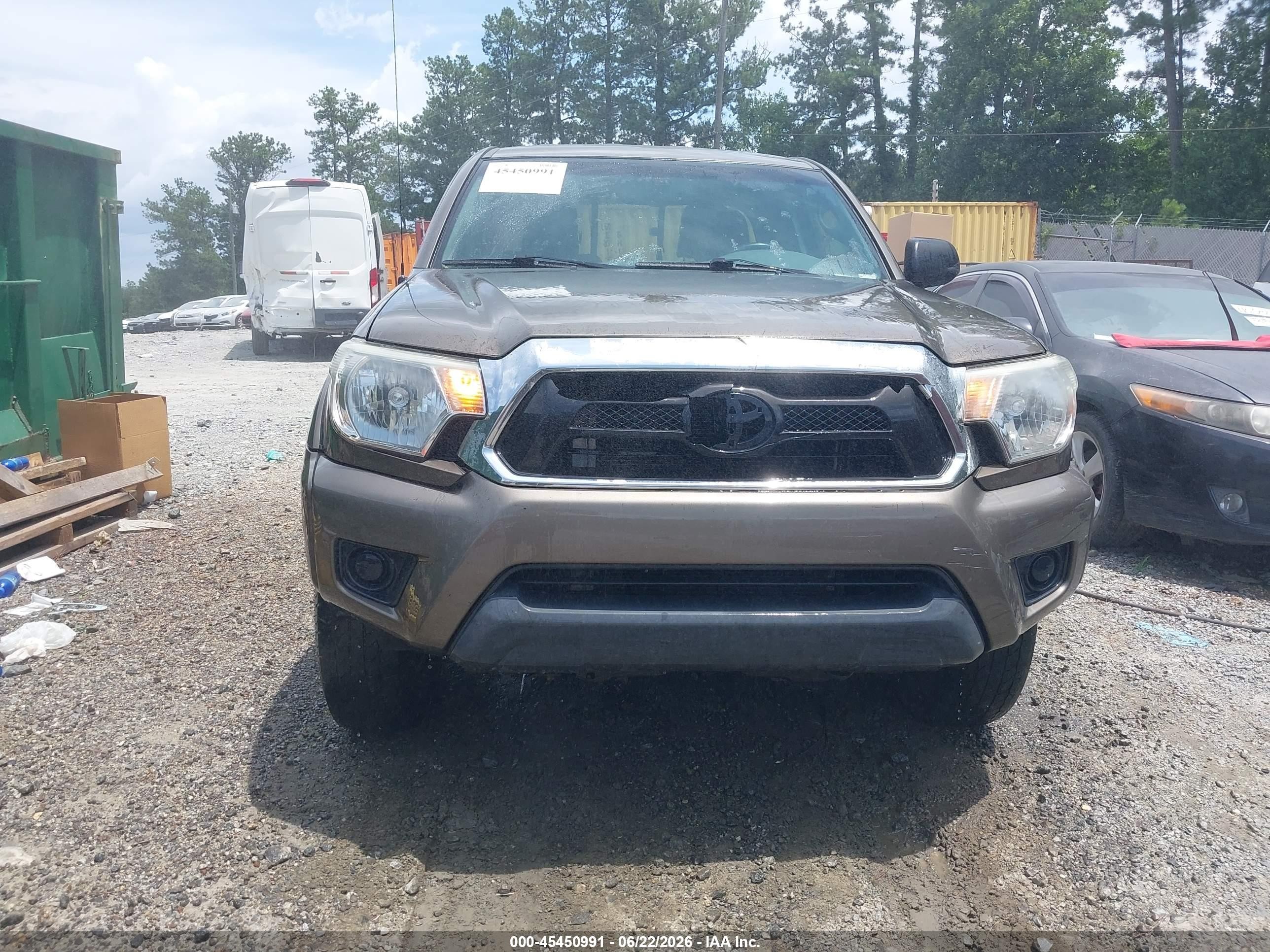 2013 Toyota Tacoma Prerunner Gray vin: 5TFTX4GNXDX020772