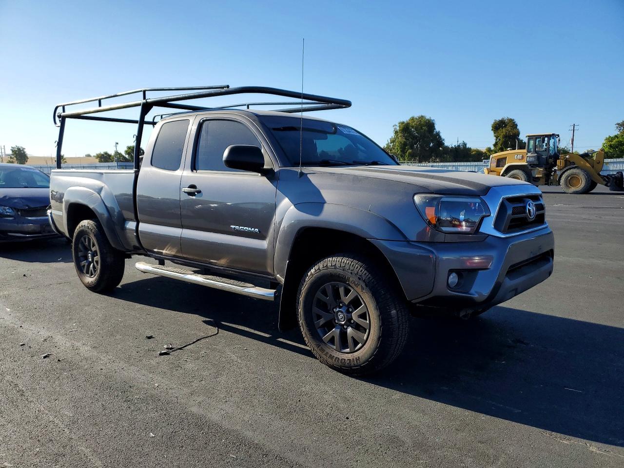 2014 Toyota Tacoma Prerunner Access Cab Gray vin: 5TFTX4GNXEX035161