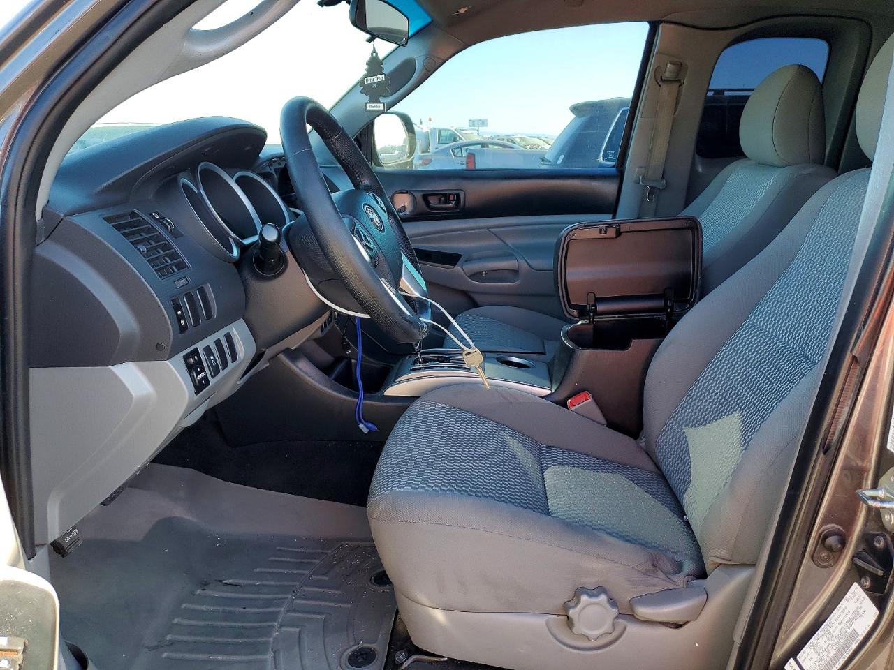2014 Toyota Tacoma Prerunner Access Cab Gray vin: 5TFTX4GNXEX035161