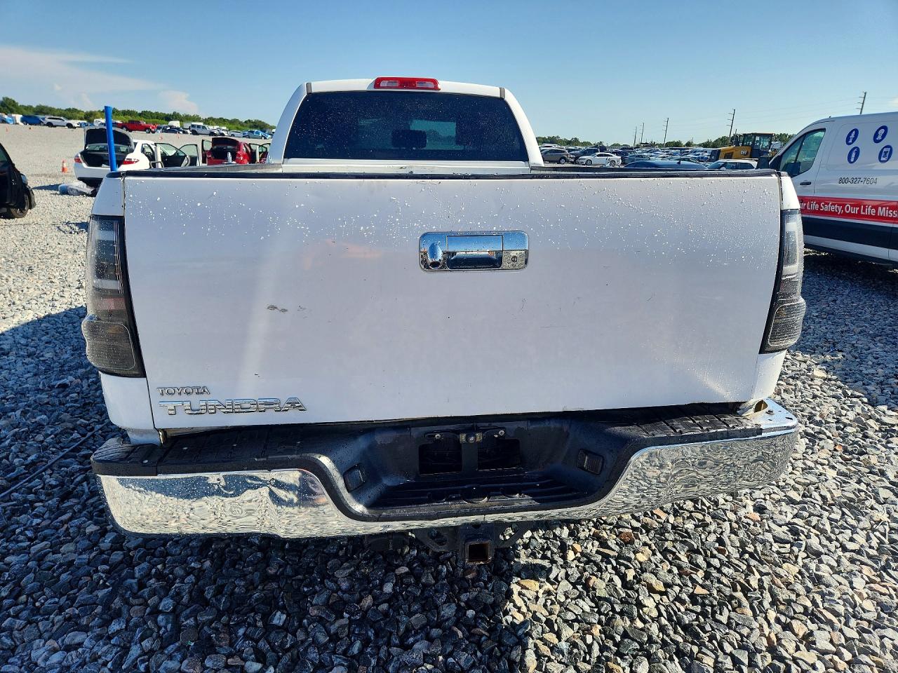 2010 Toyota Tundra Double Cab Sr5 White vin: 5TFTY5F15AX006582