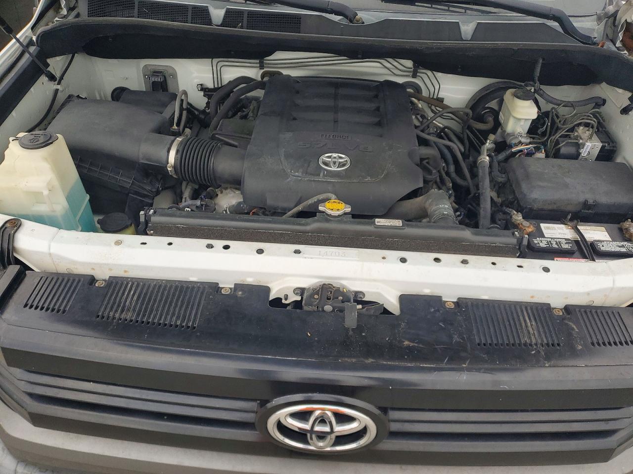 2015 Toyota Tundra Sr White vin: 5TFTY5F17FX008941