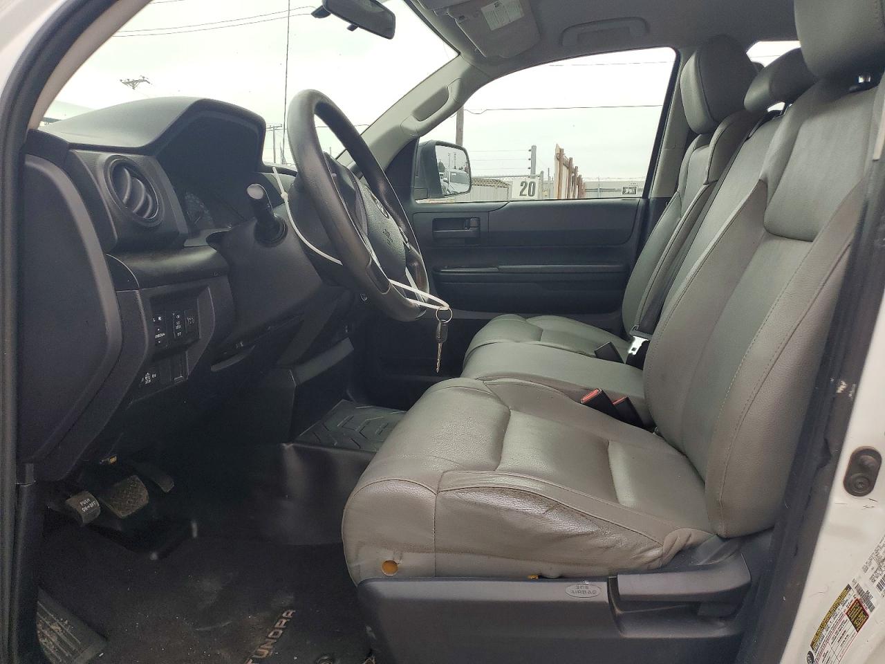 2015 Toyota Tundra Sr White vin: 5TFTY5F17FX008941